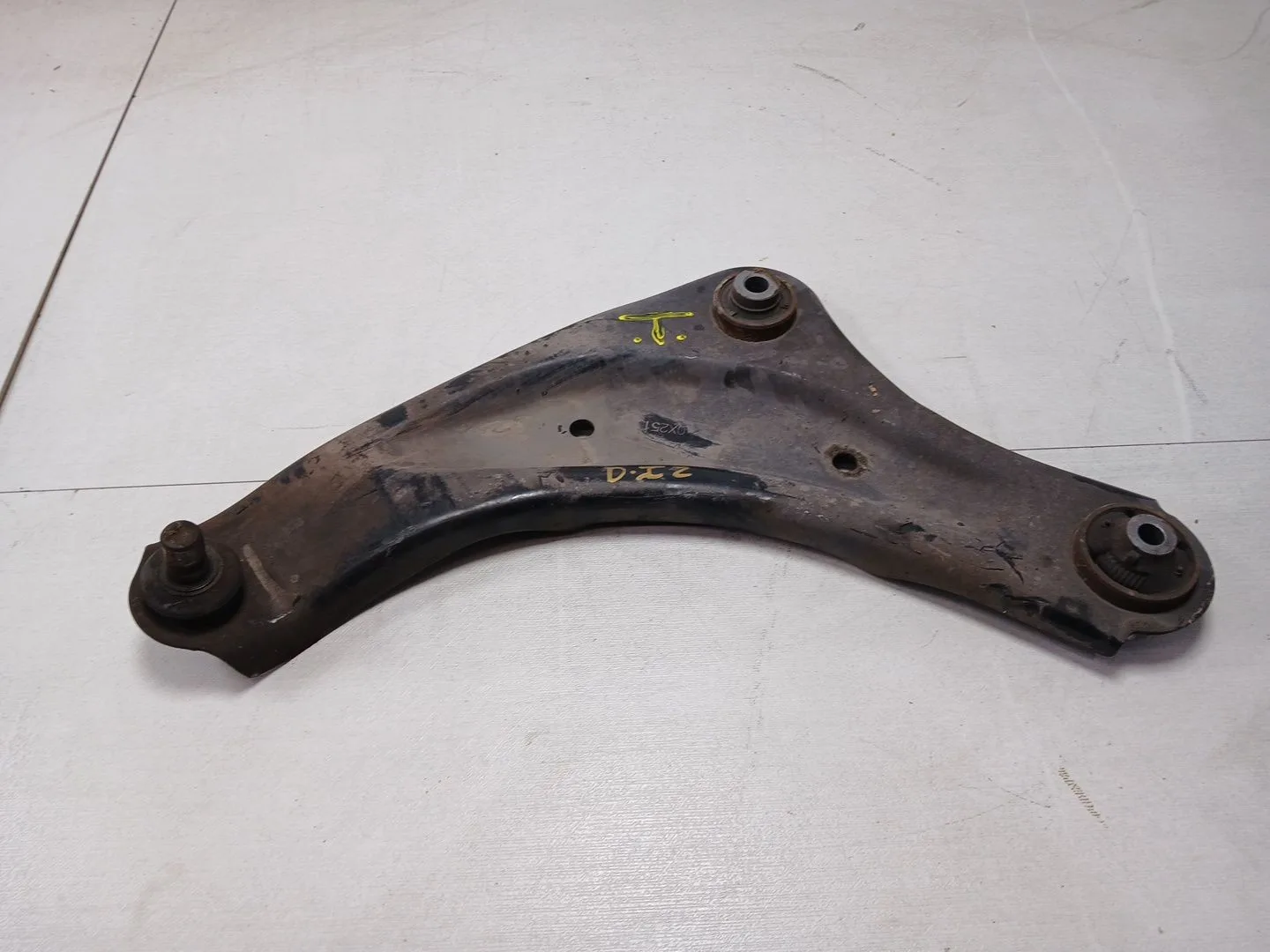 Brazo Suspension Inferior Delantero Izquierdo para Nissan Juke (F15)