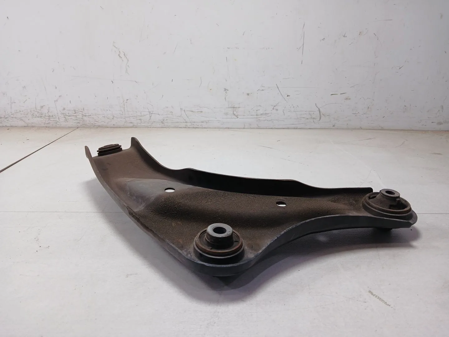 Brazo Suspension Inferior Delantero Izquierdo para Nissan Juke (F15)