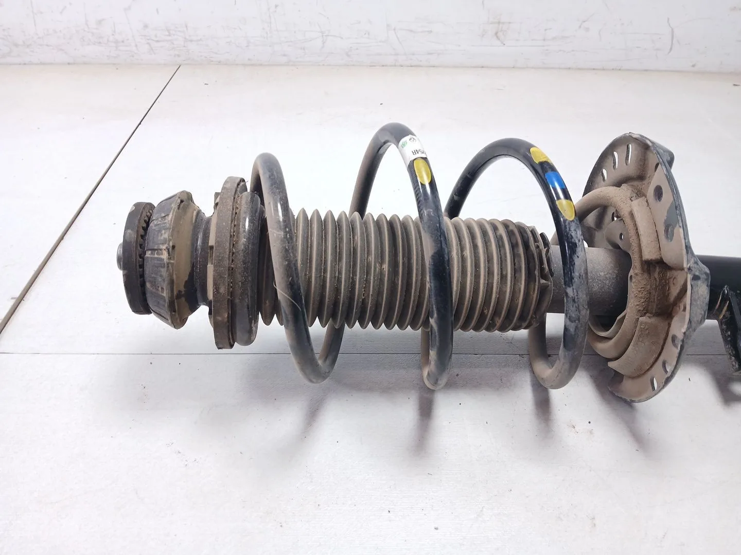 Amortiguador Delantero Derecho para Renault Arkana I (Lcm_, Ldn_)