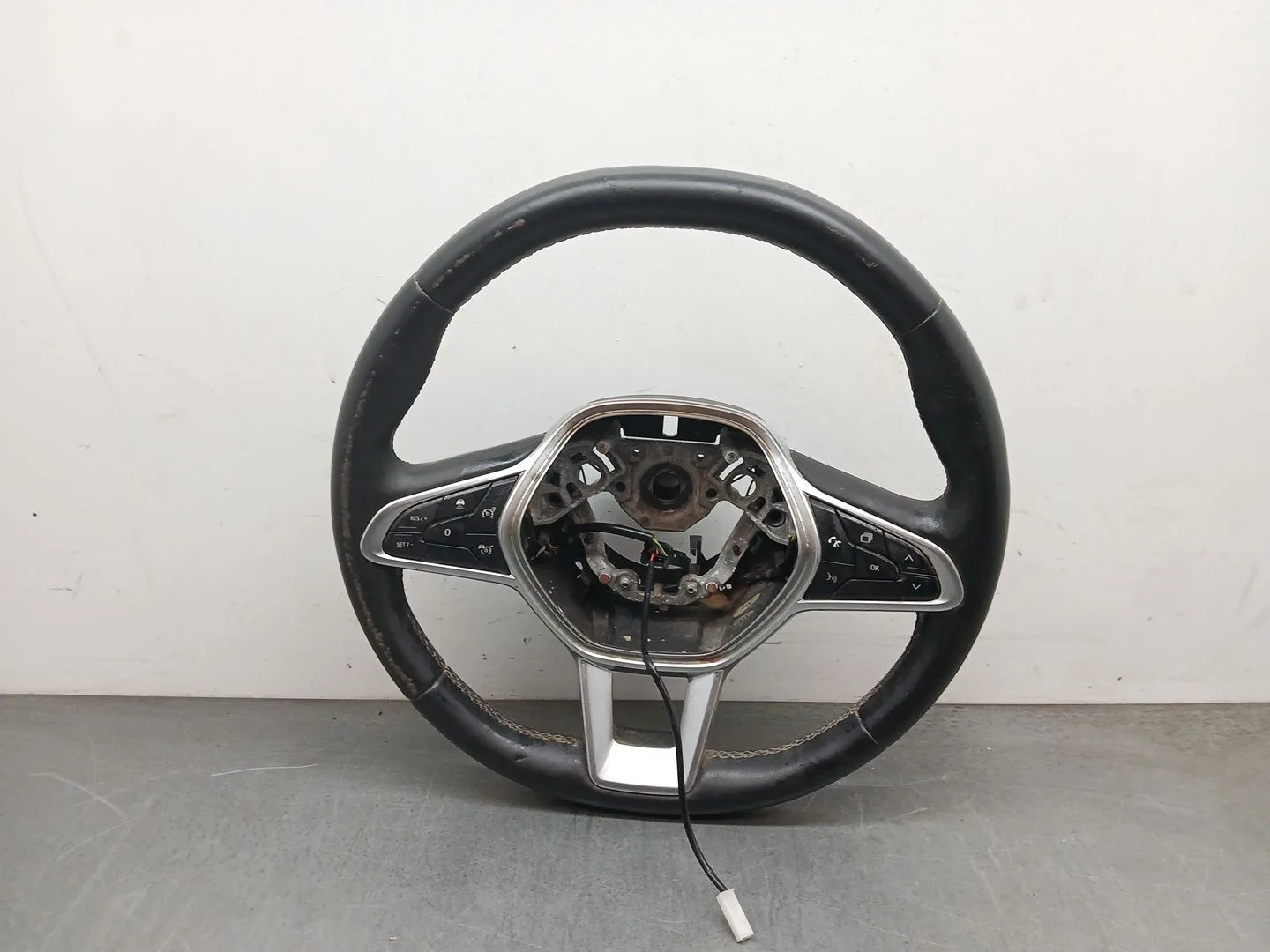Volante para Renault Arkana I (Lcm_, Ldn_)