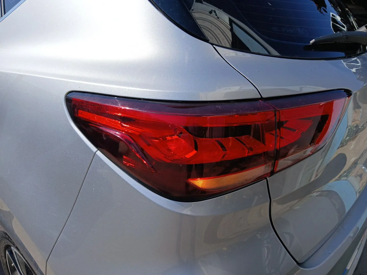 Piloto Trasero Izquierdo para Mg Zs Suv (Azs1)