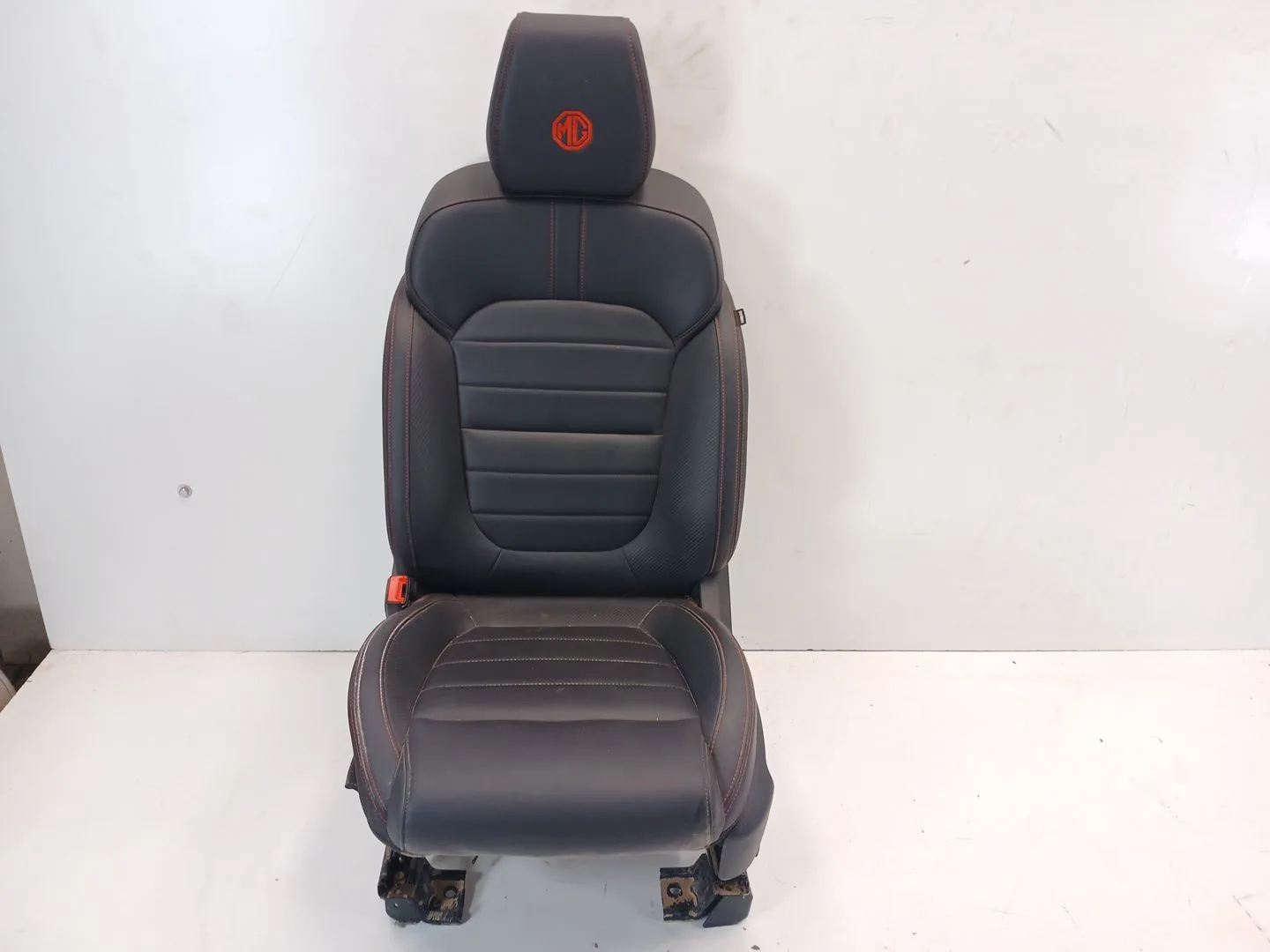Asiento Delantero Izquierdo para Mg Zs Suv (Azs1)
