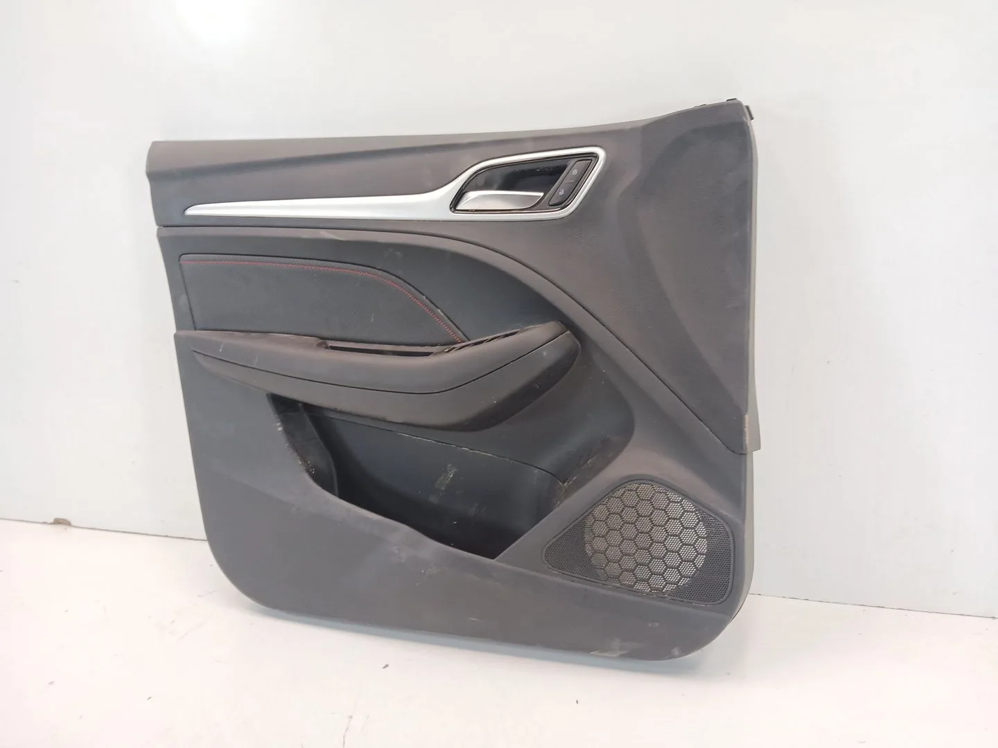 Guarnecido Puerta Delantera Izquierda para Mg Zs Suv (Azs1)