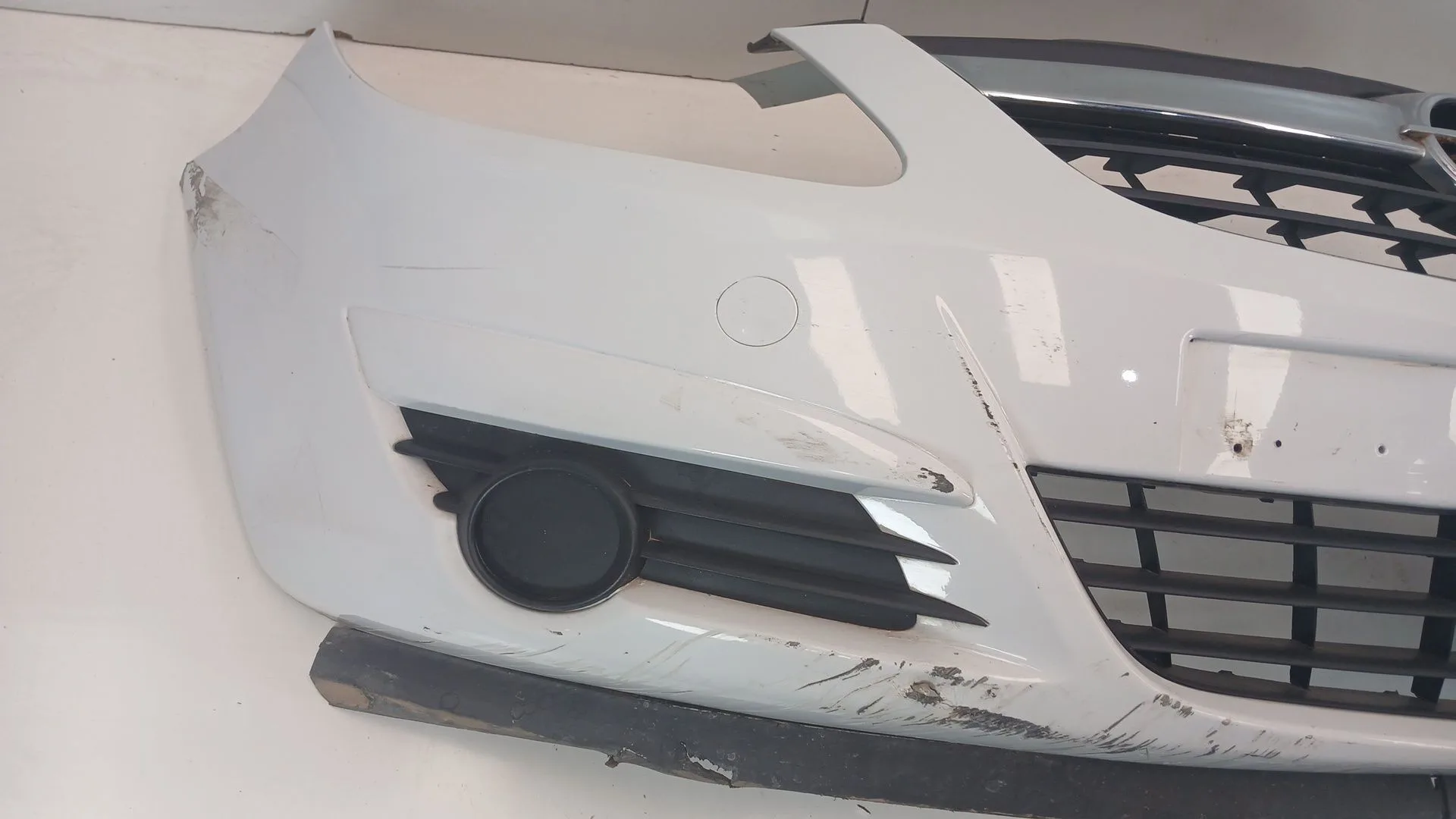Paragolpes Delantero para Opel Corsa D (S07)