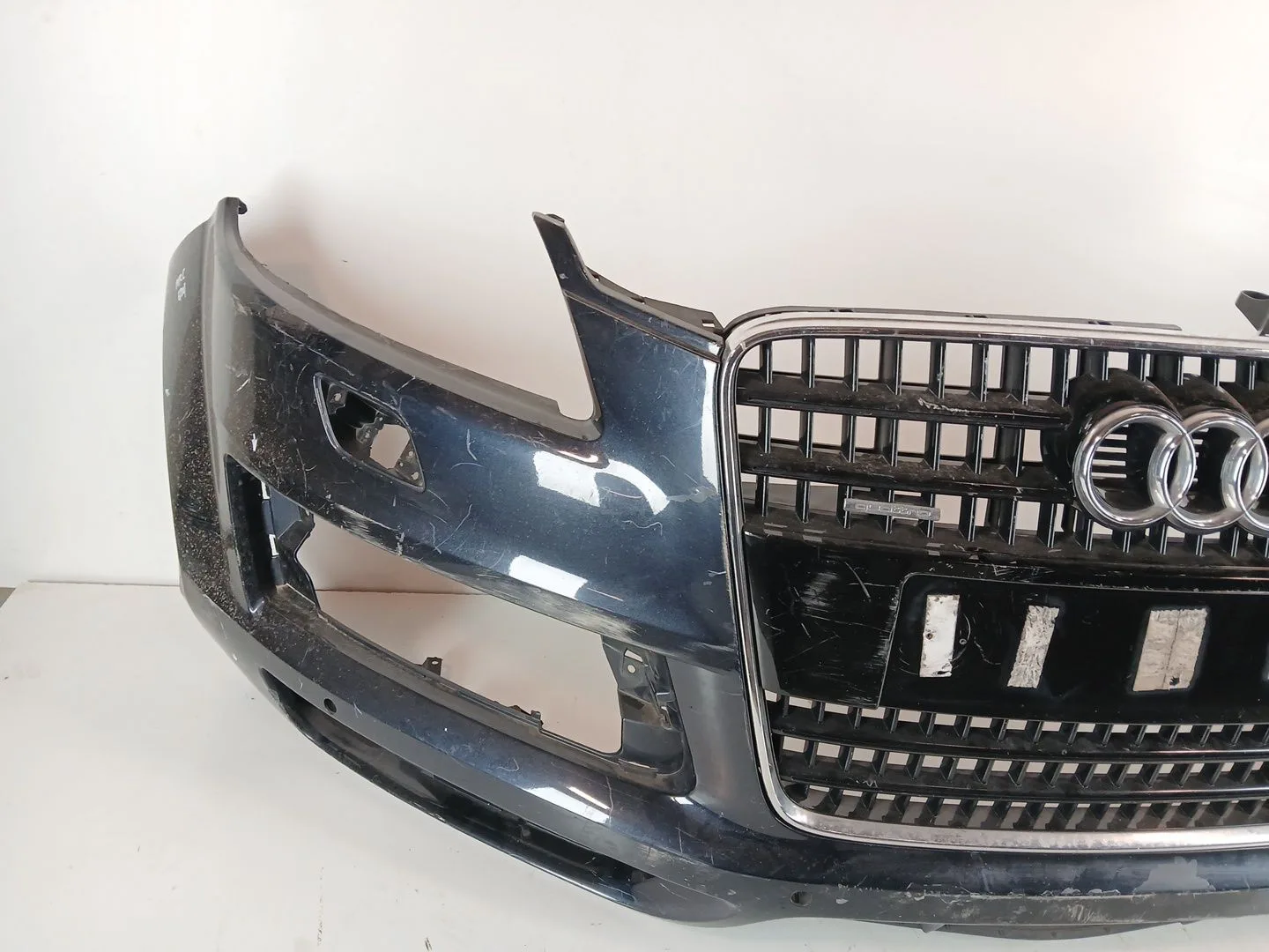 Paragolpes Delantero para Audi Q7 (4Lb)