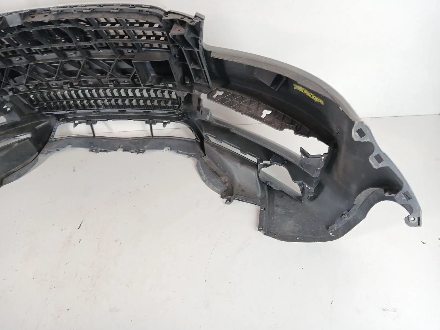 Paragolpes Delantero para Audi Q7 (4Lb)