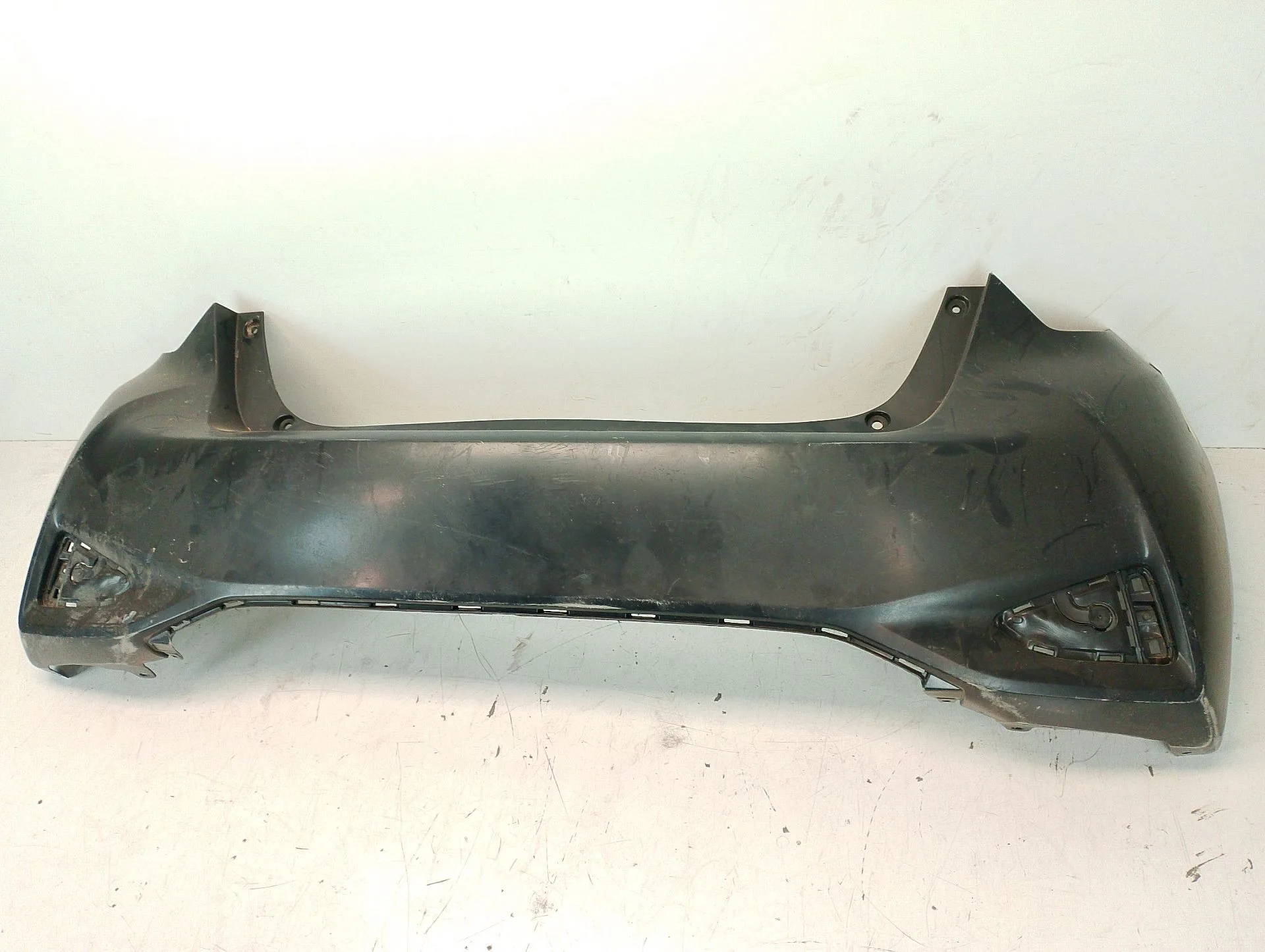 Paragolpes Trasero para Toyota Yaris