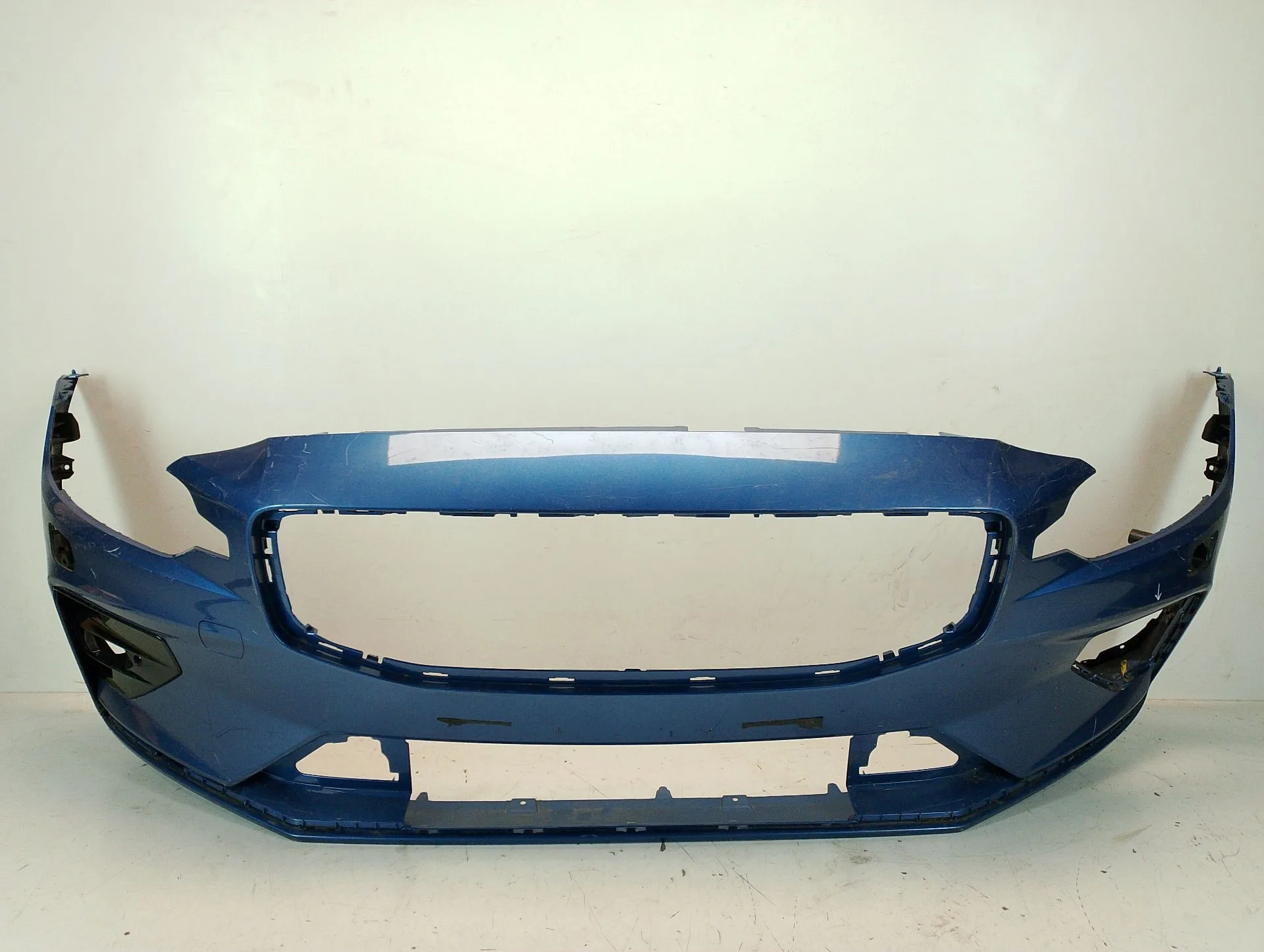 Paragolpes Delantero para Volvo V60 Ii (225)