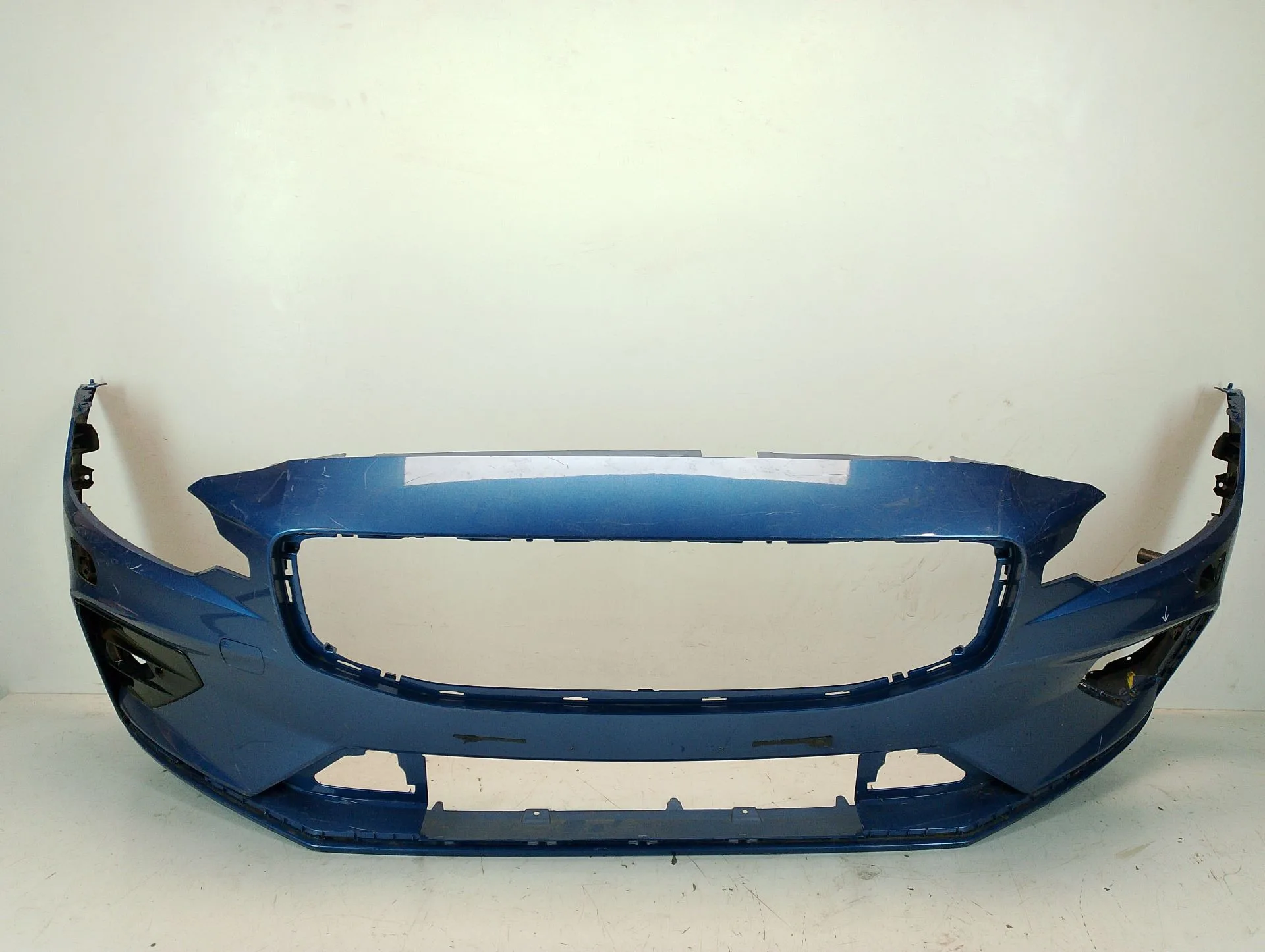 Paragolpes Delantero para Volvo V60 Ii (225)