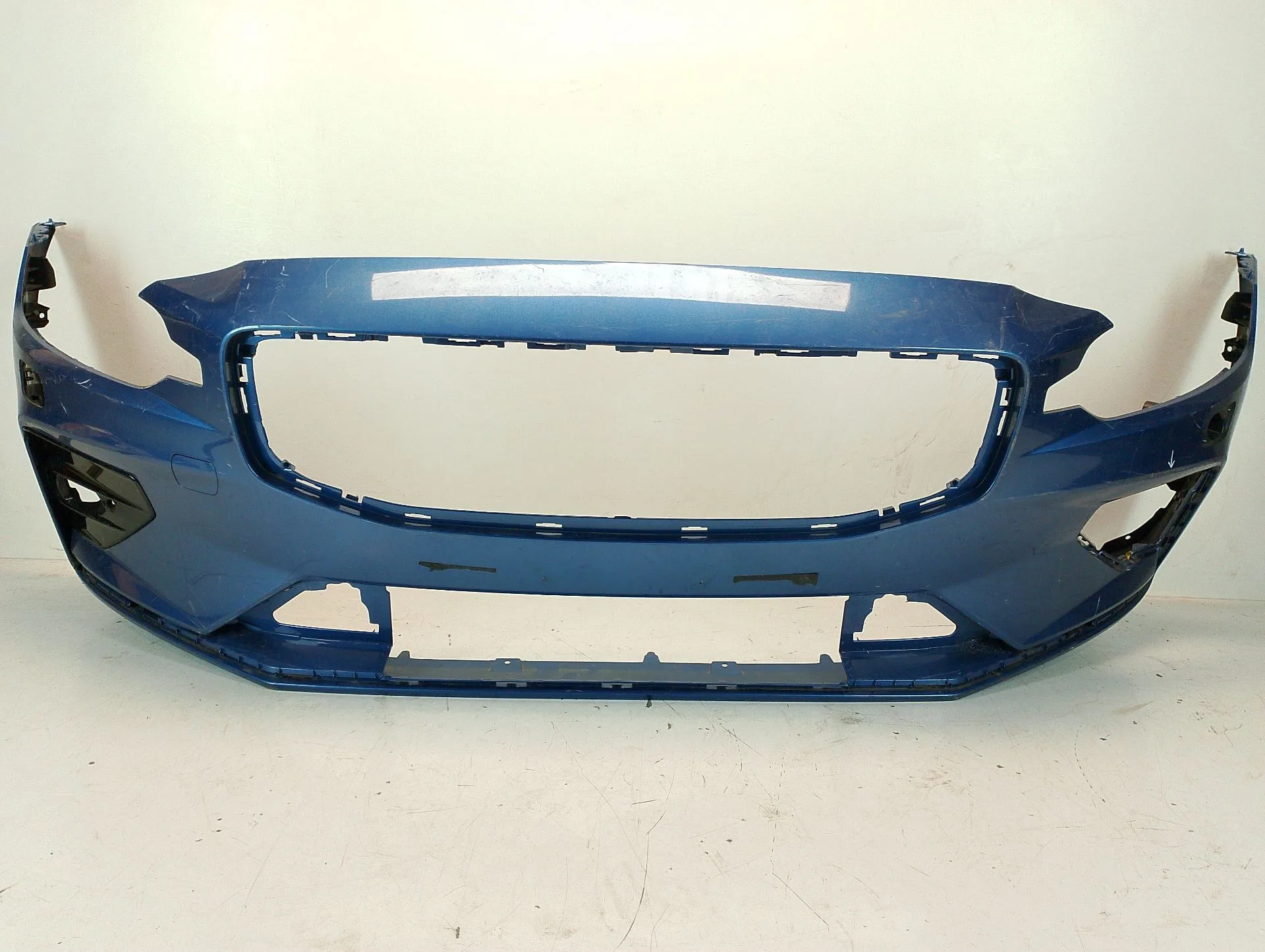 Paragolpes Delantero para Volvo V60 Ii (225)