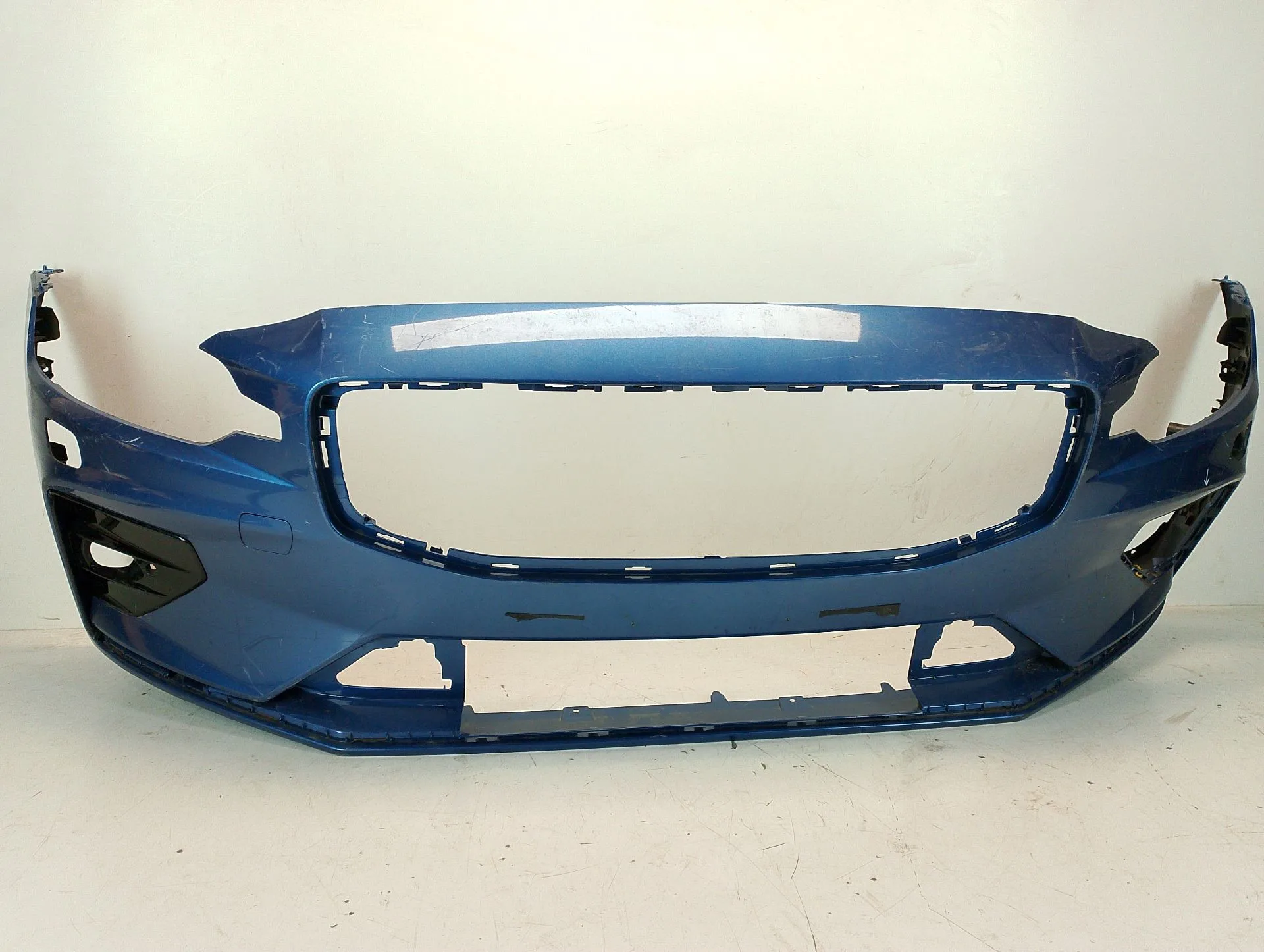 Paragolpes Delantero para Volvo V60 Ii (225)