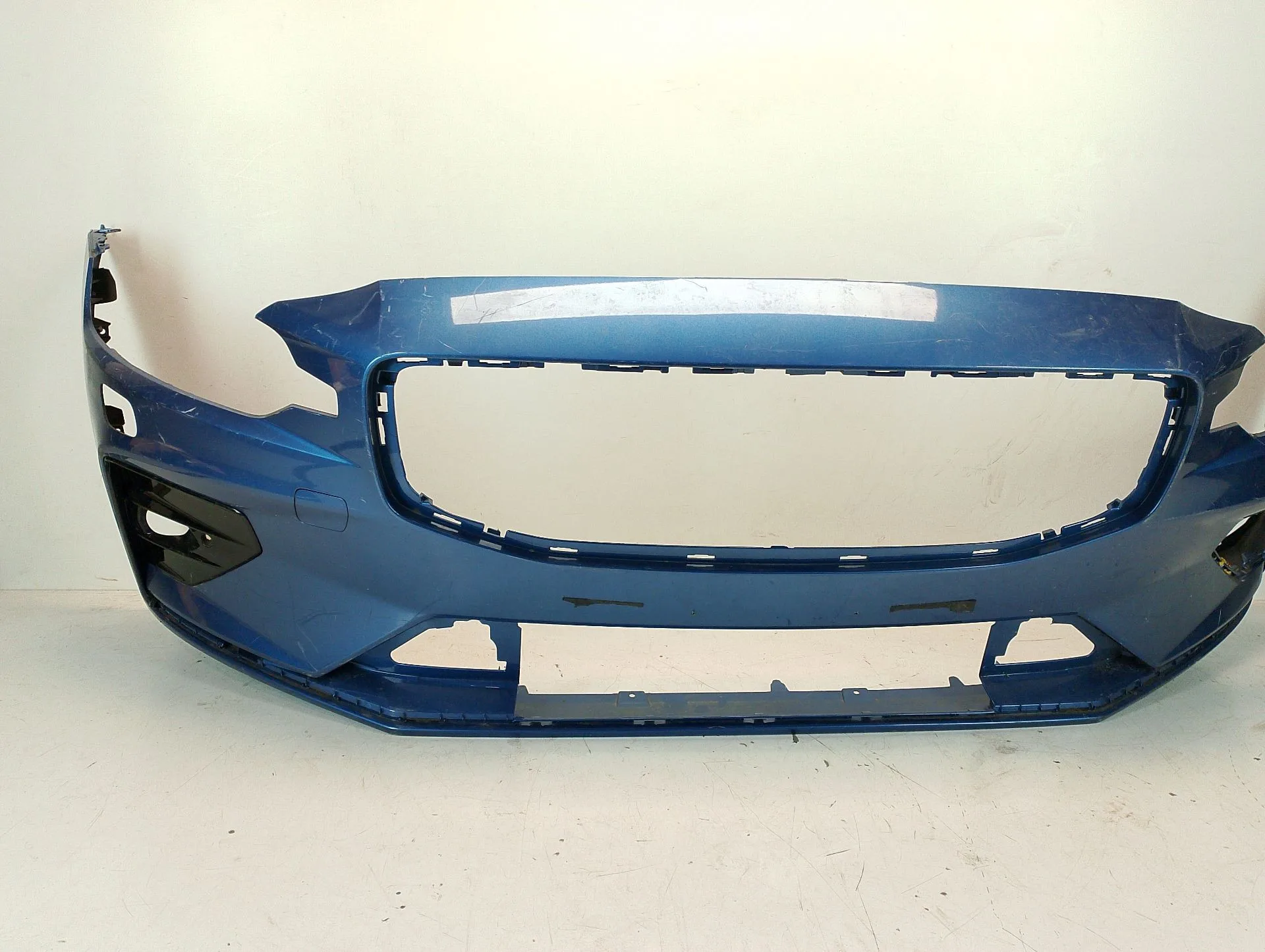 Paragolpes Delantero para Volvo V60 Ii (225)