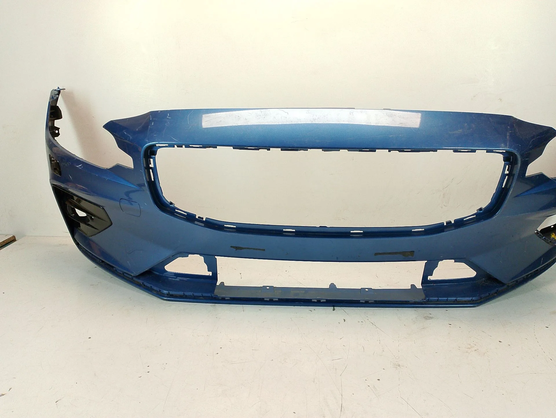 Paragolpes Delantero para Volvo V60 Ii (225)