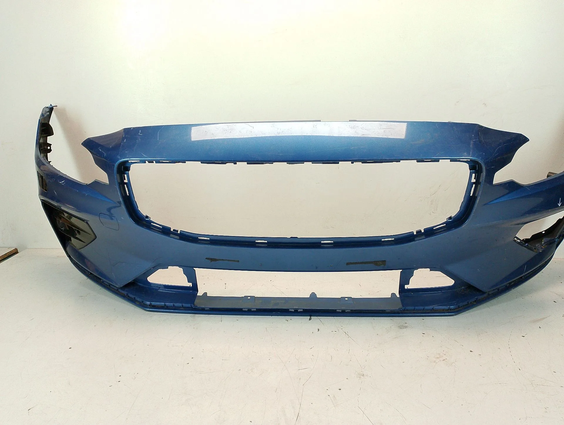 Paragolpes Delantero para Volvo V60 Ii (225)