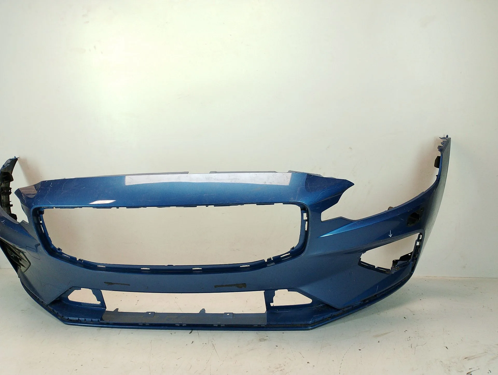 Paragolpes Delantero para Volvo V60 Ii (225)