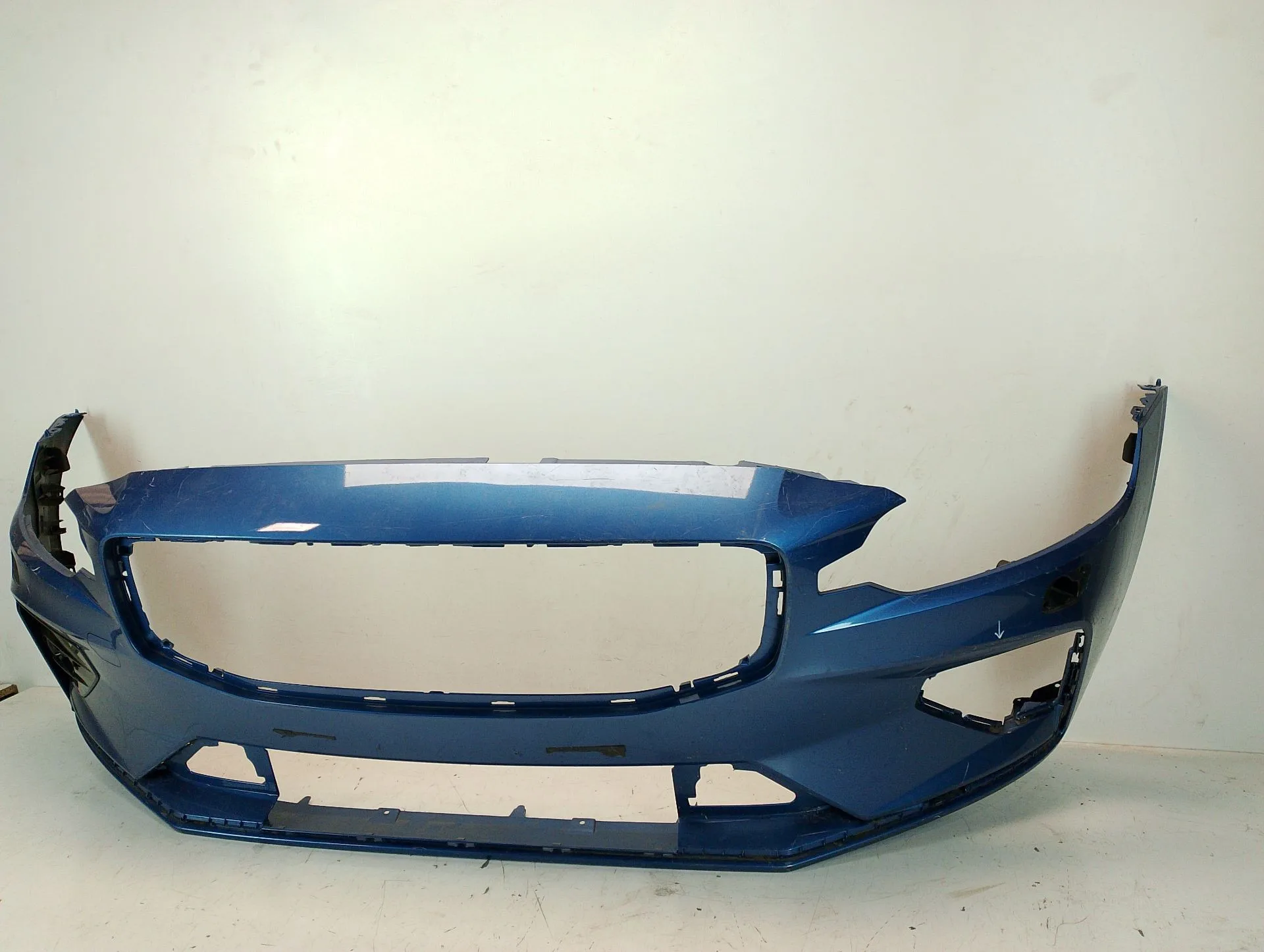 Paragolpes Delantero para Volvo V60 Ii (225)