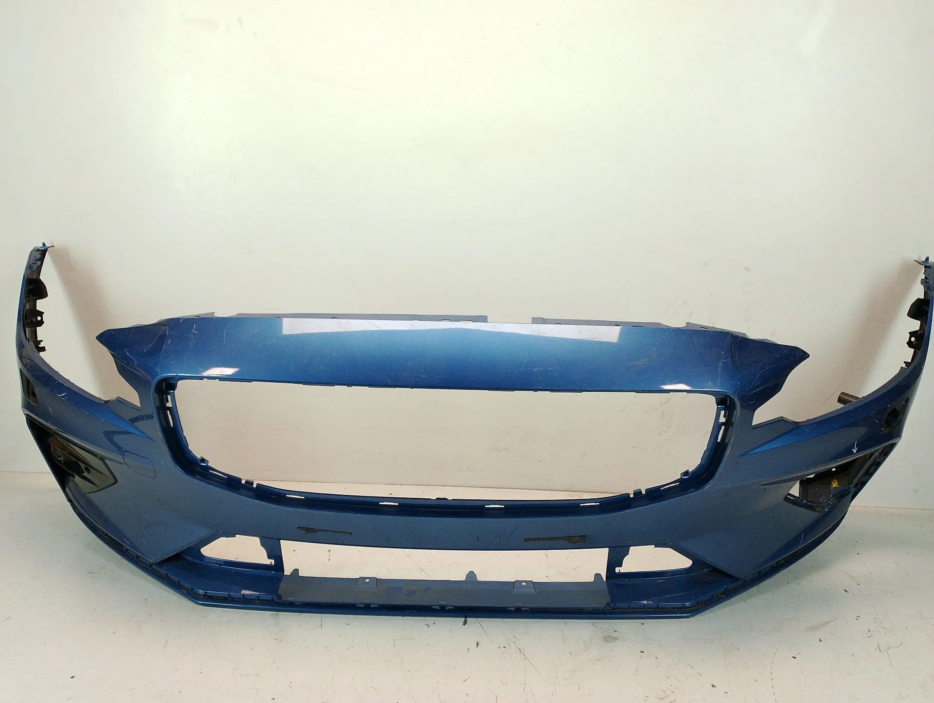Paragolpes Delantero para Volvo V60 Ii (225)