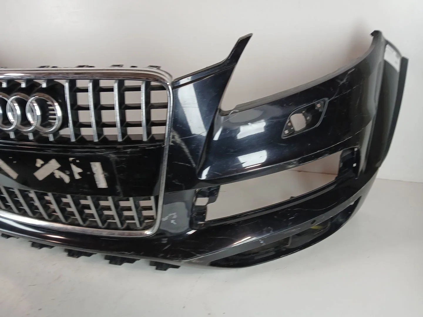 Paragolpes Delantero para Audi Q7 (4Lb)