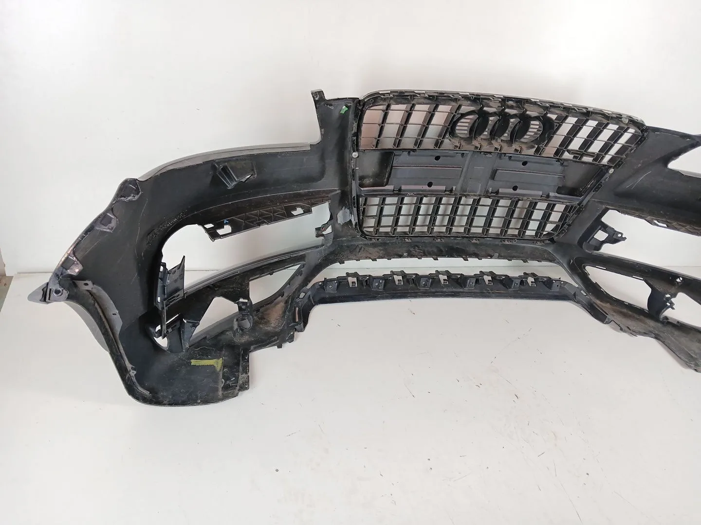 Paragolpes Delantero para Audi Q7 (4Lb)