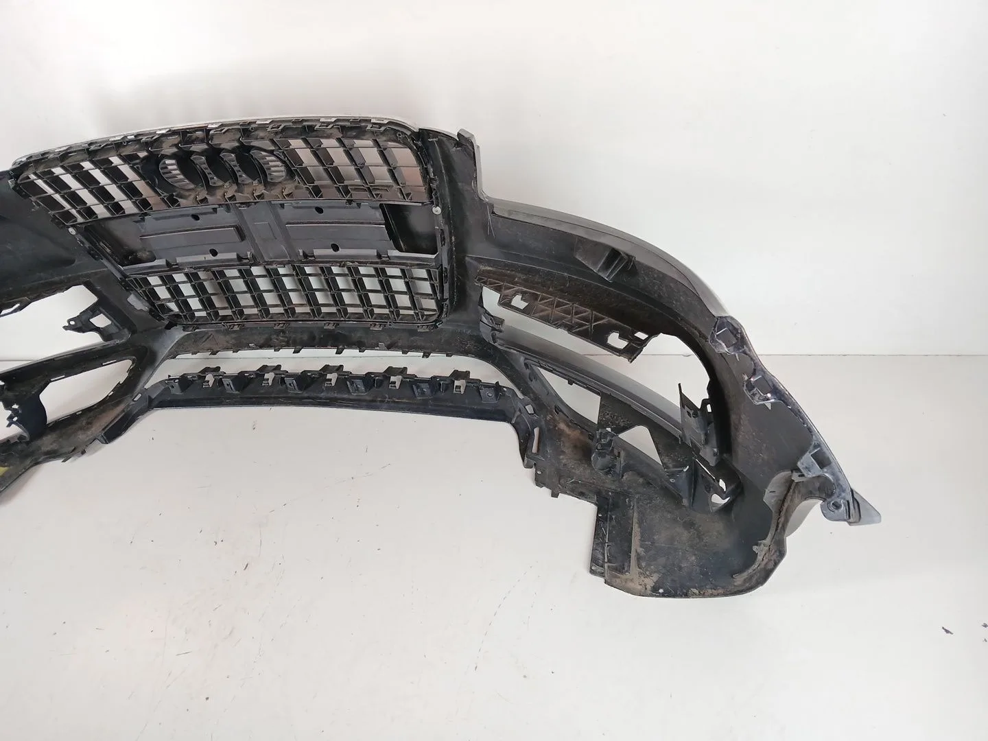 Paragolpes Delantero para Audi Q7 (4Lb)