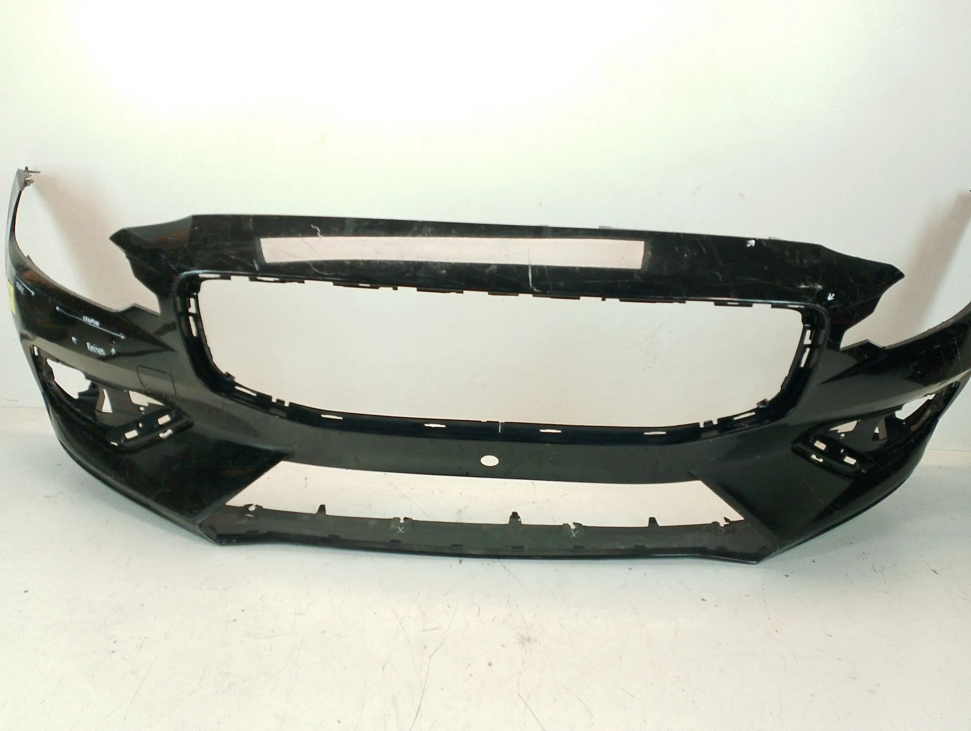 Paragolpes Delantero para Volvo V60 Ii (225)