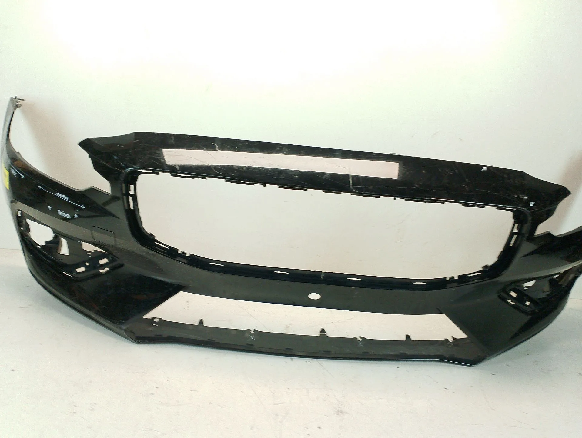 Paragolpes Delantero para Volvo V60 Ii (225)