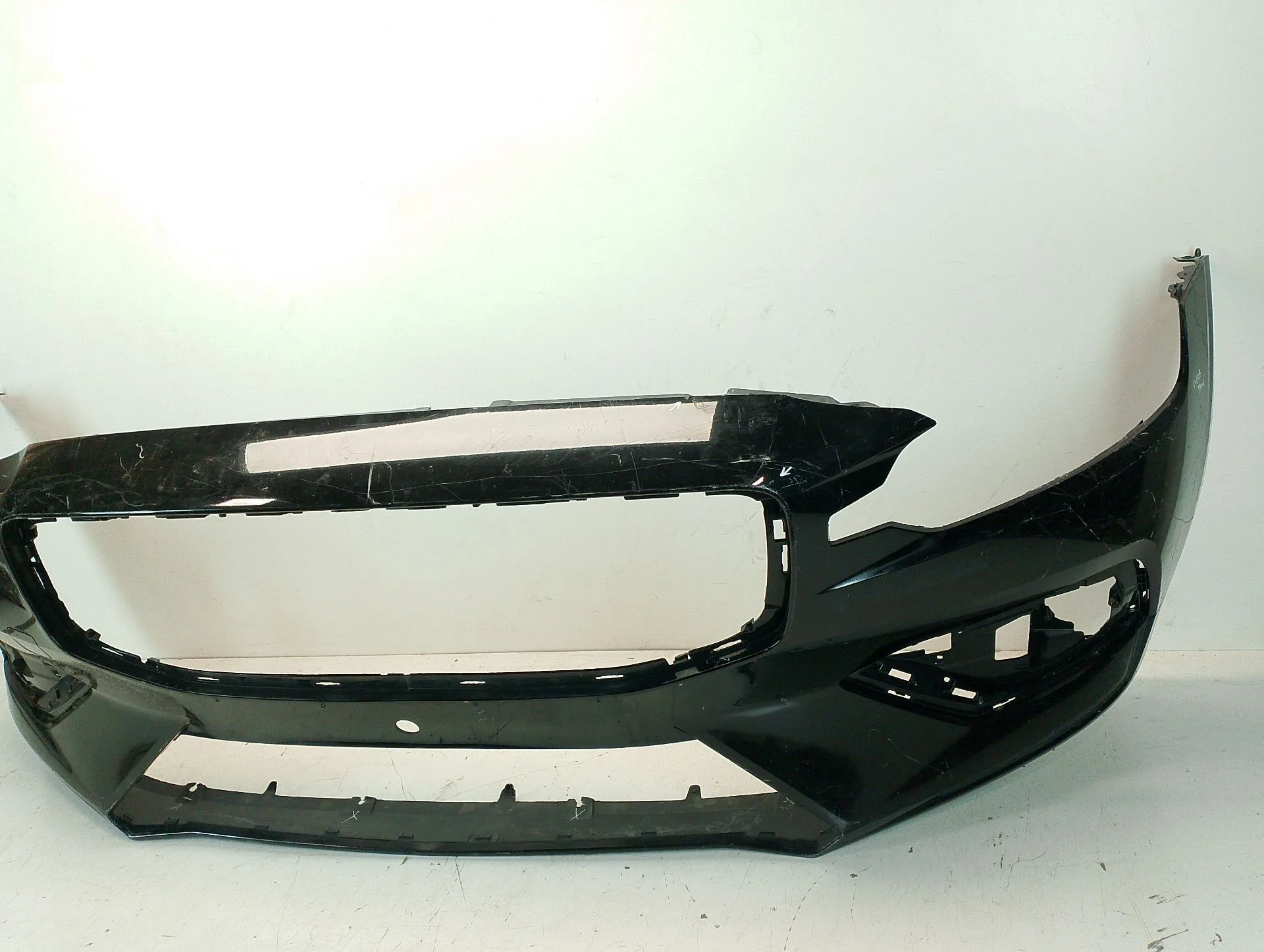 Paragolpes Delantero para Volvo V60 Ii (225)