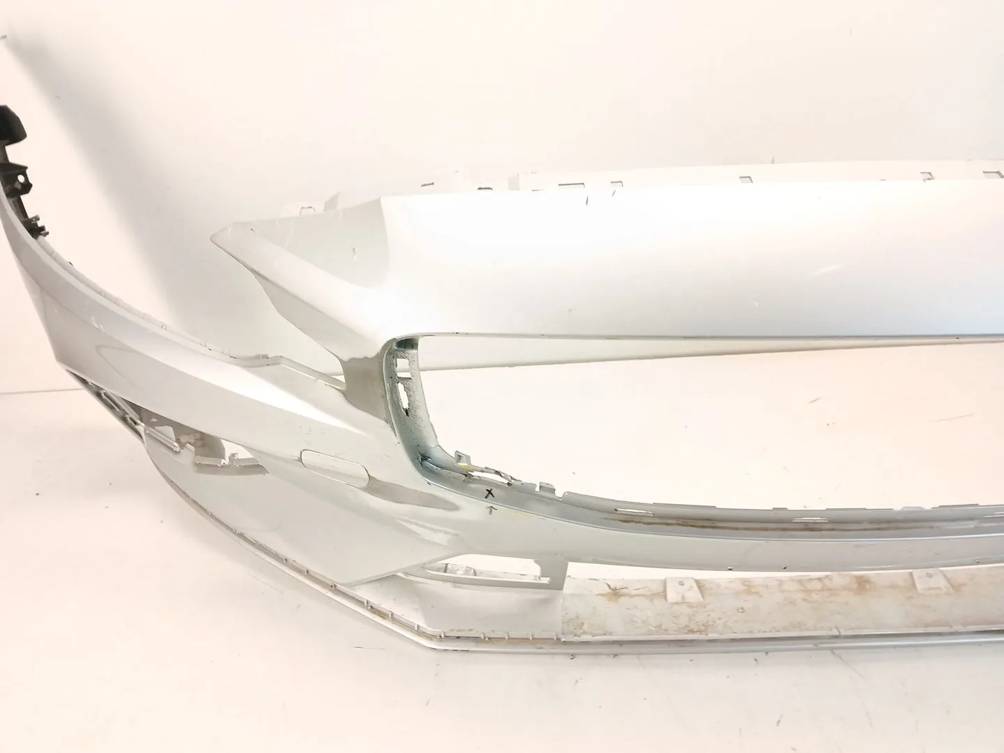 Paragolpes Delantero para Volvo V60 I (155)