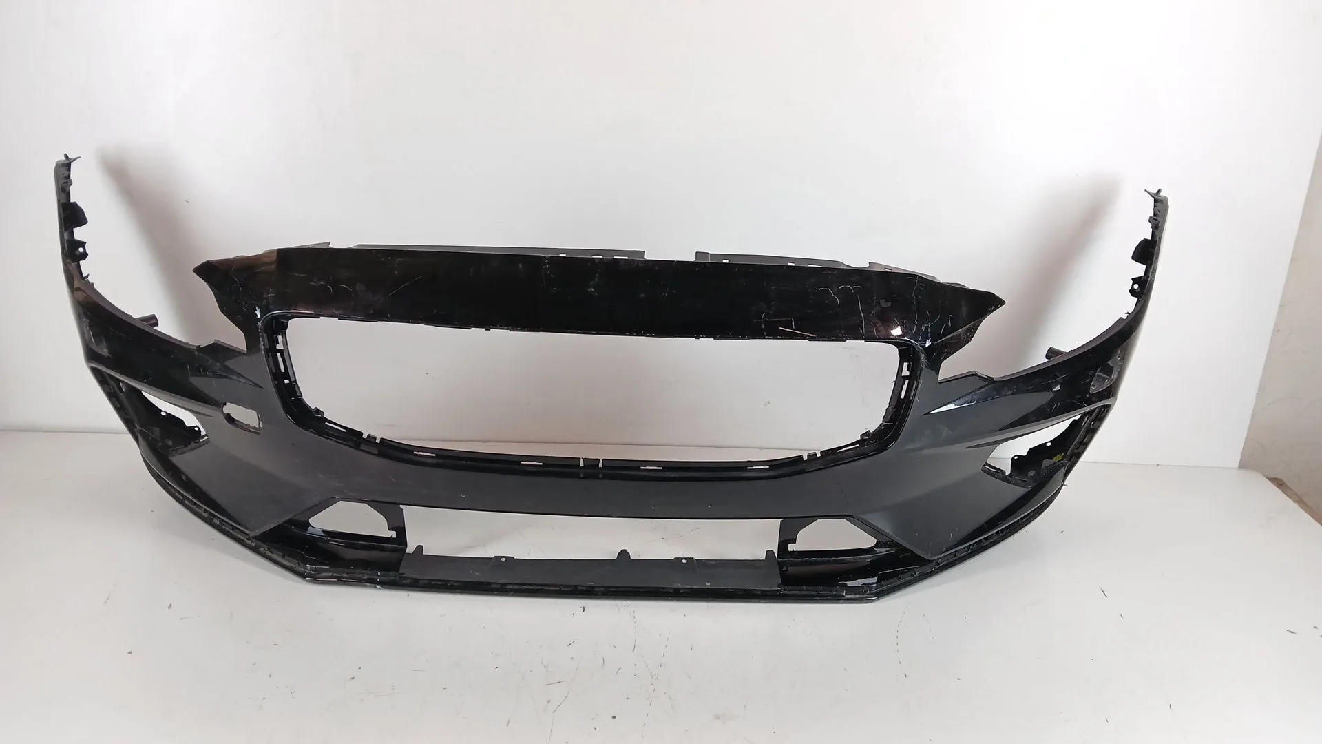Paragolpes Delantero para Volvo V60 Ii (225)