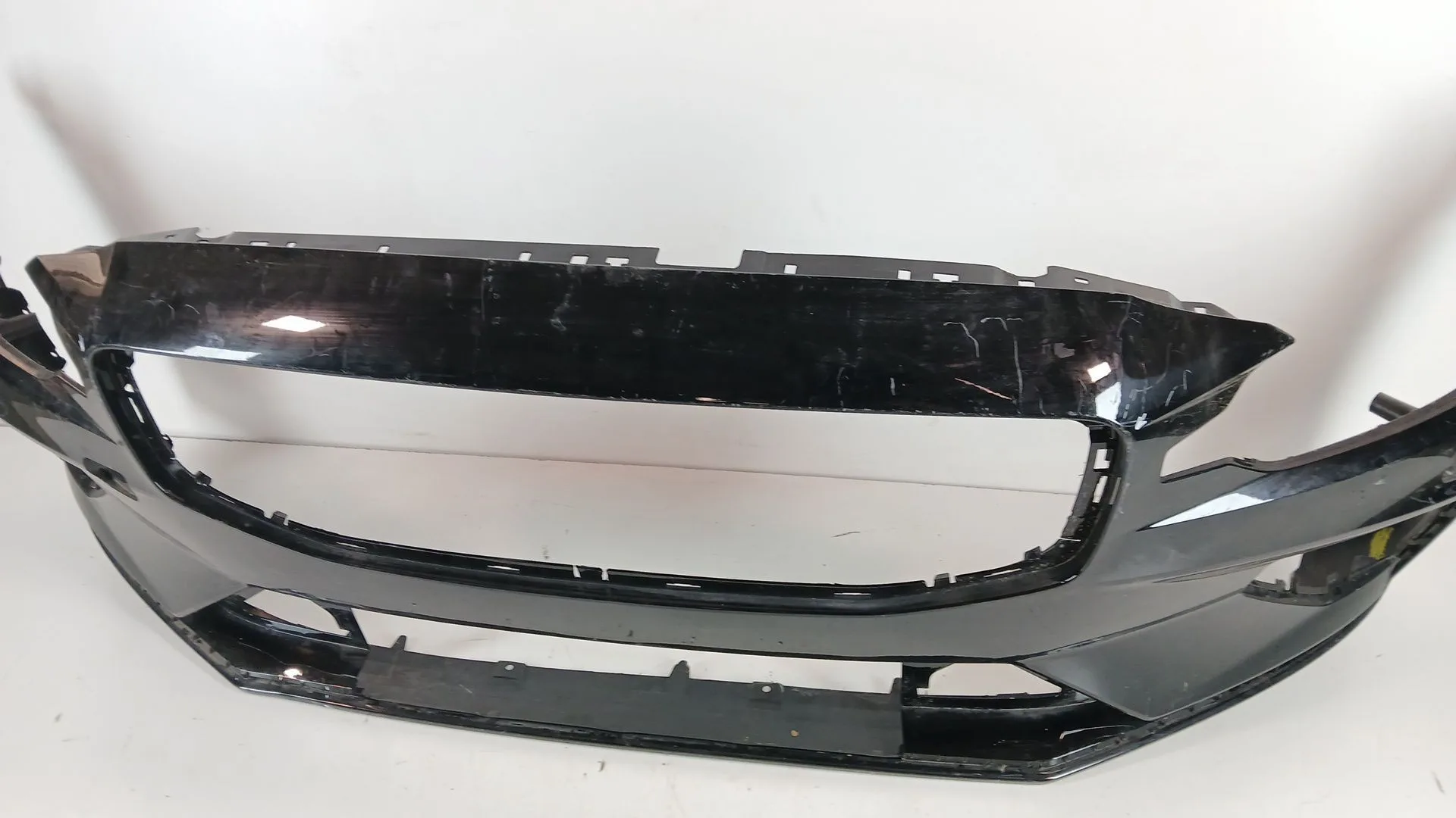 Paragolpes Delantero para Volvo V60 Ii (225)