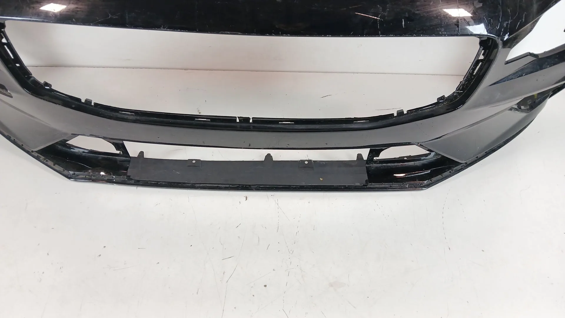 Paragolpes Delantero para Volvo V60 Ii (225)