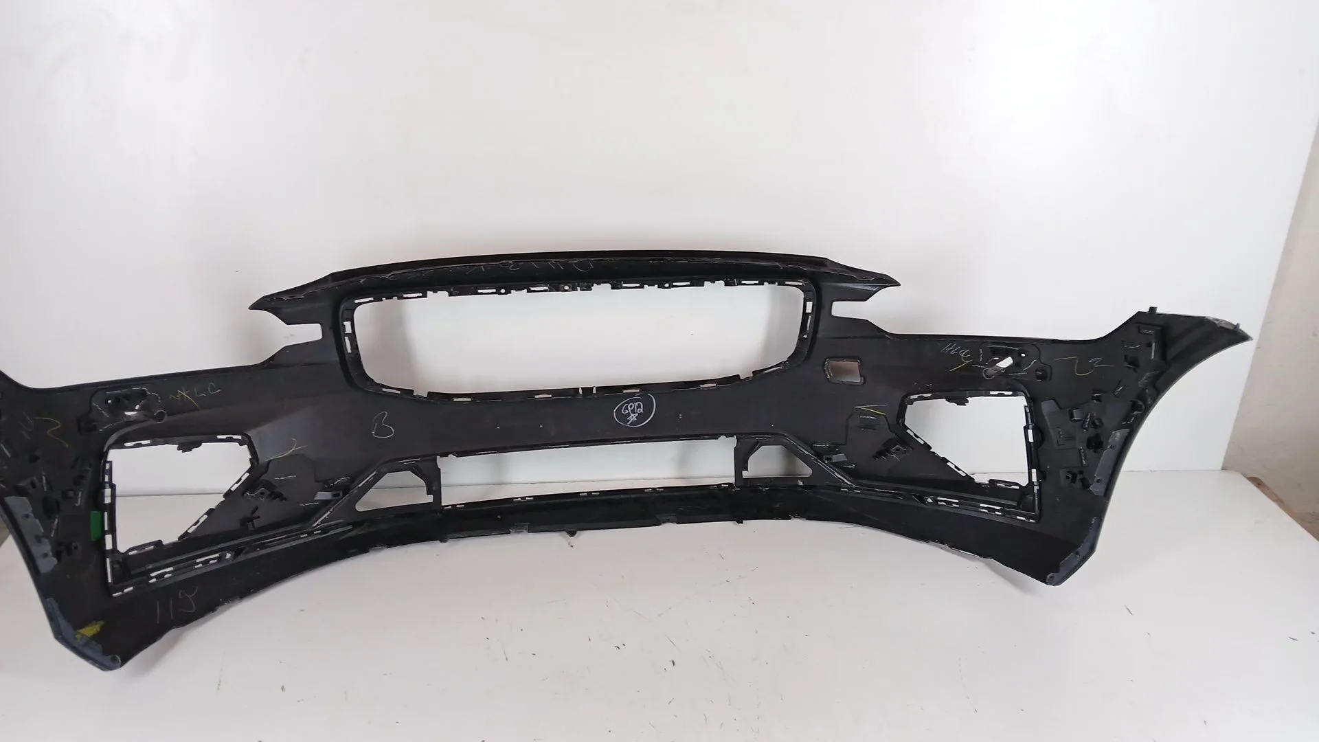 Paragolpes Delantero para Volvo V60 Ii (225)