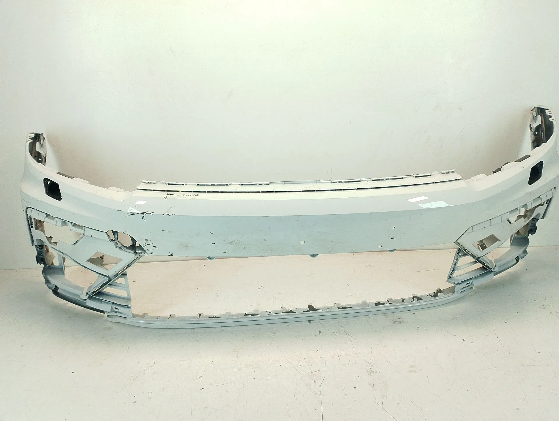 Paragolpes Delantero para Volkswagen Tiguan (Ad1, Ax1)