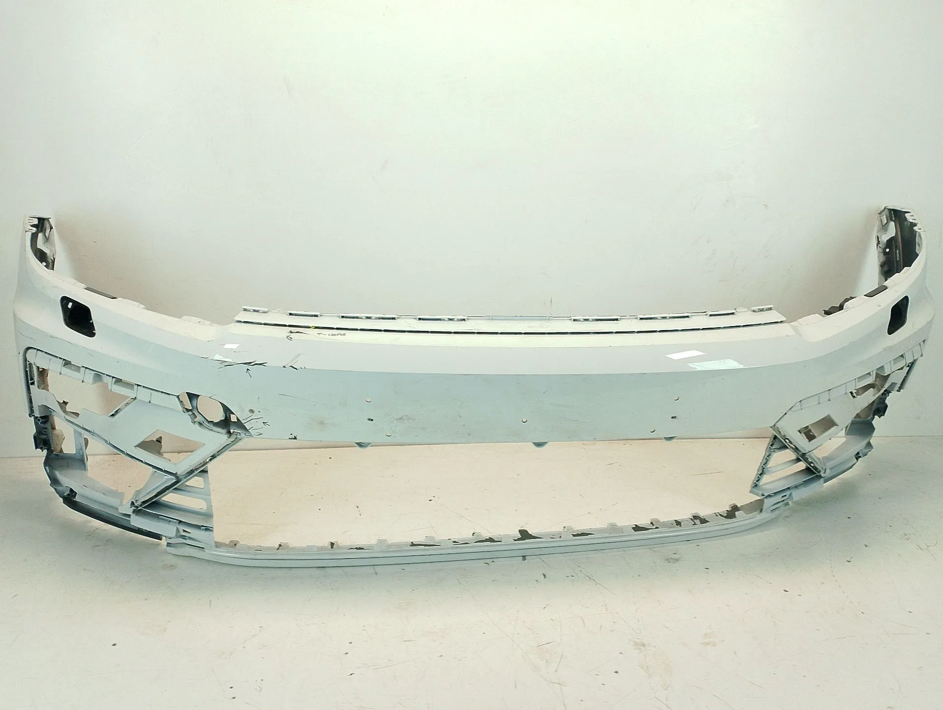 Paragolpes Delantero para Volkswagen Tiguan (Ad1, Ax1)