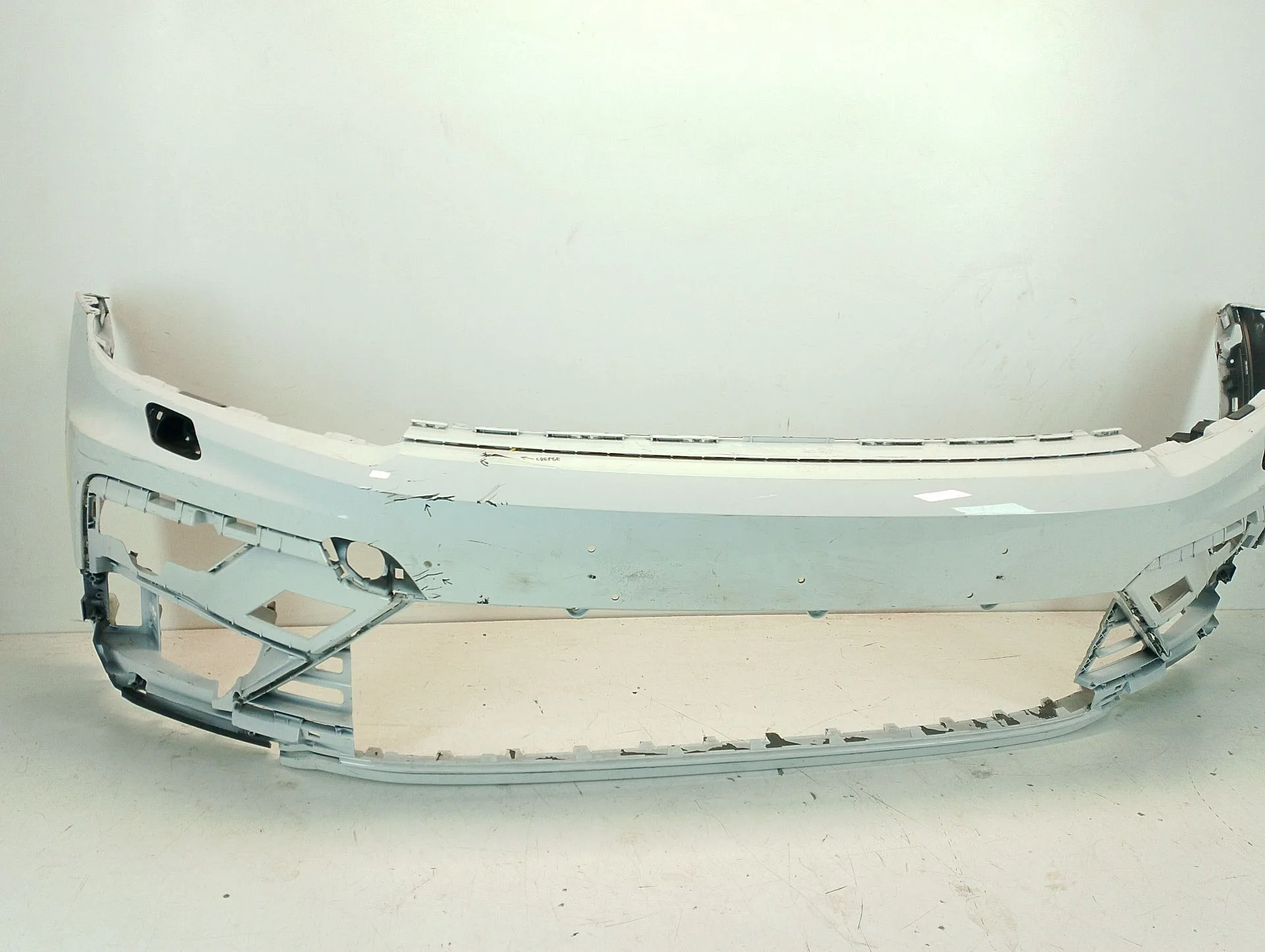 Paragolpes Delantero para Volkswagen Tiguan (Ad1, Ax1)