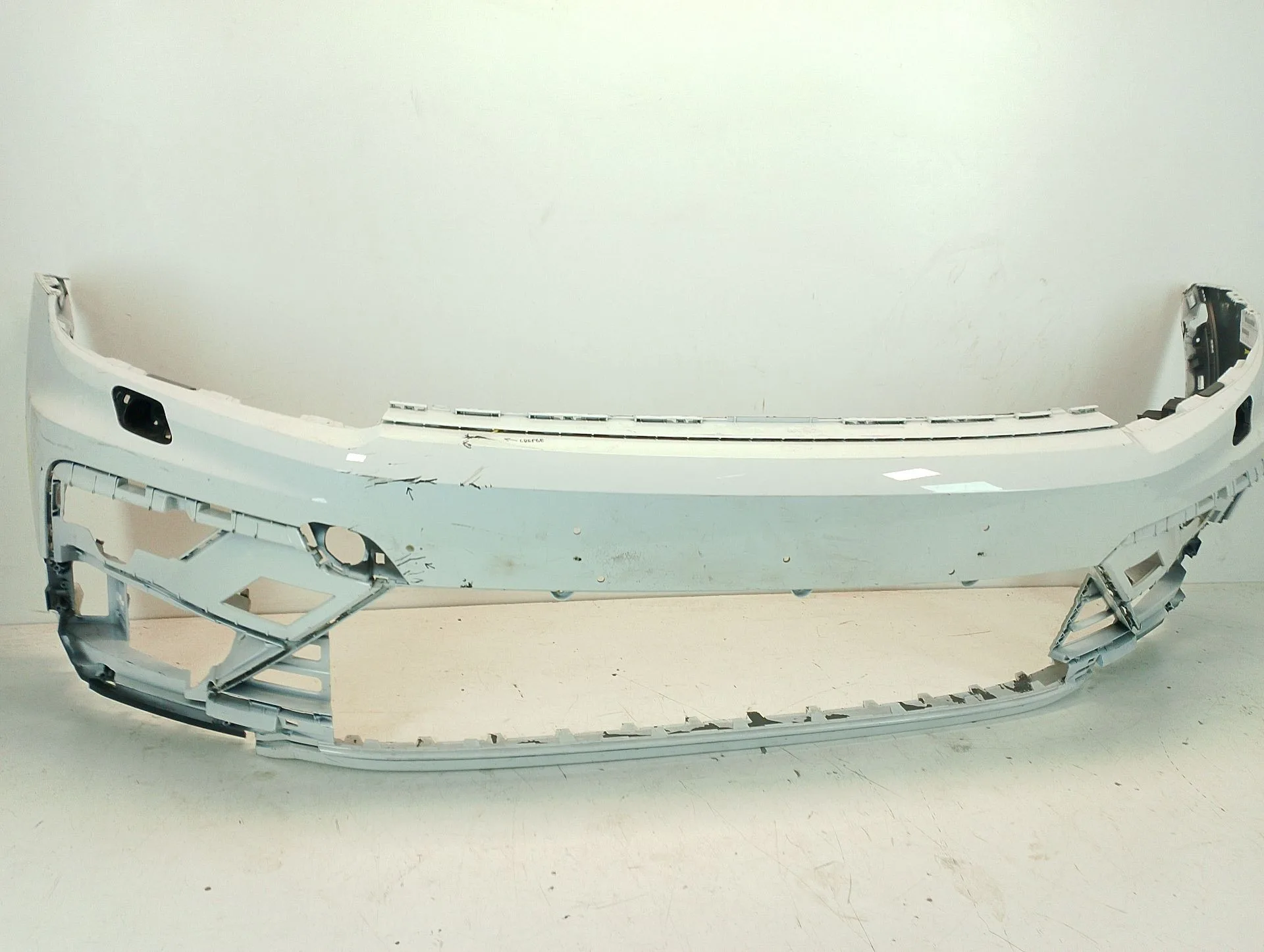 Paragolpes Delantero para Volkswagen Tiguan (Ad1, Ax1)
