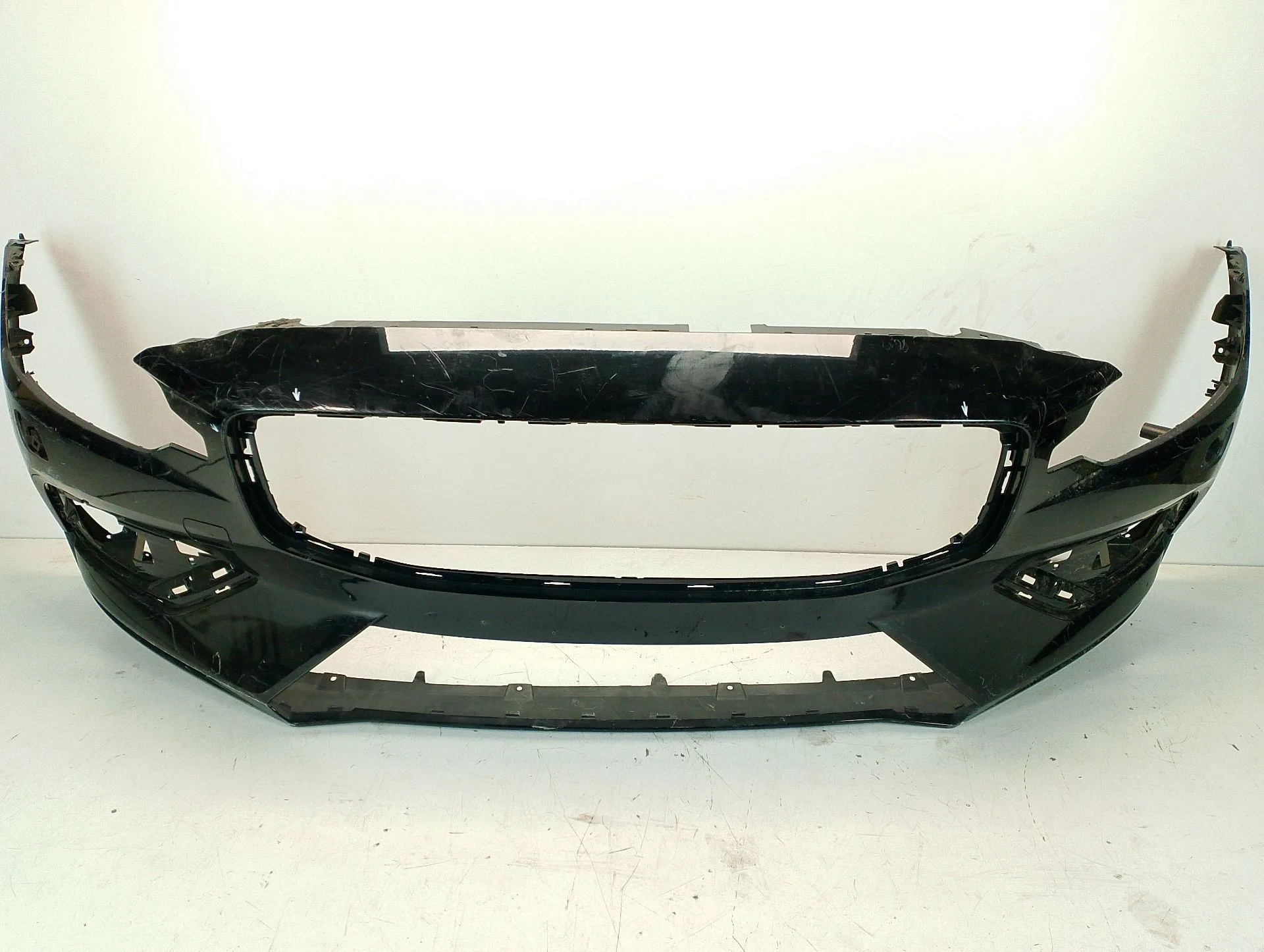 Paragolpes Delantero para Volvo V60 I (155)