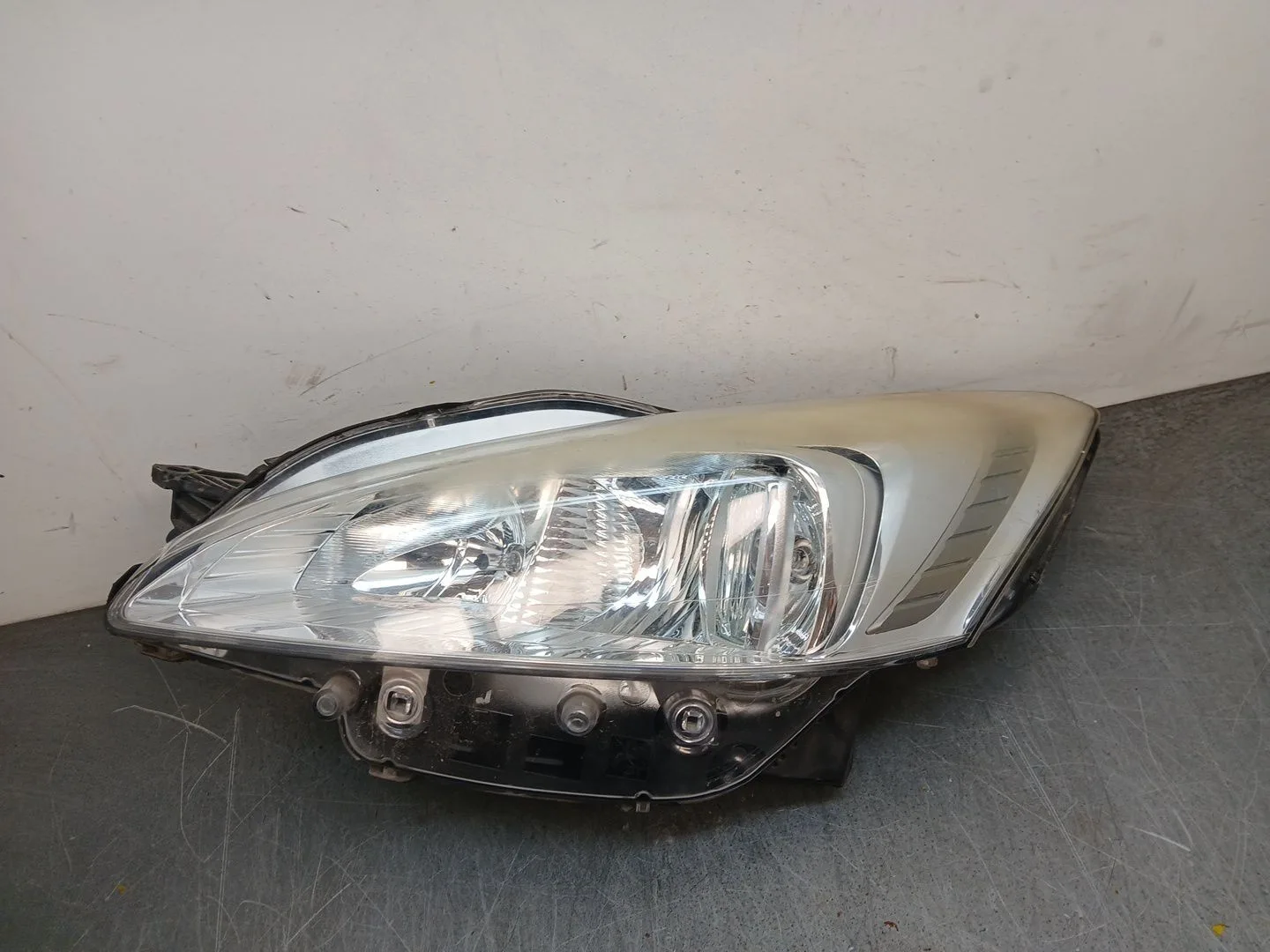 Faro Izquierdo para Peugeot 508 I (8D_)