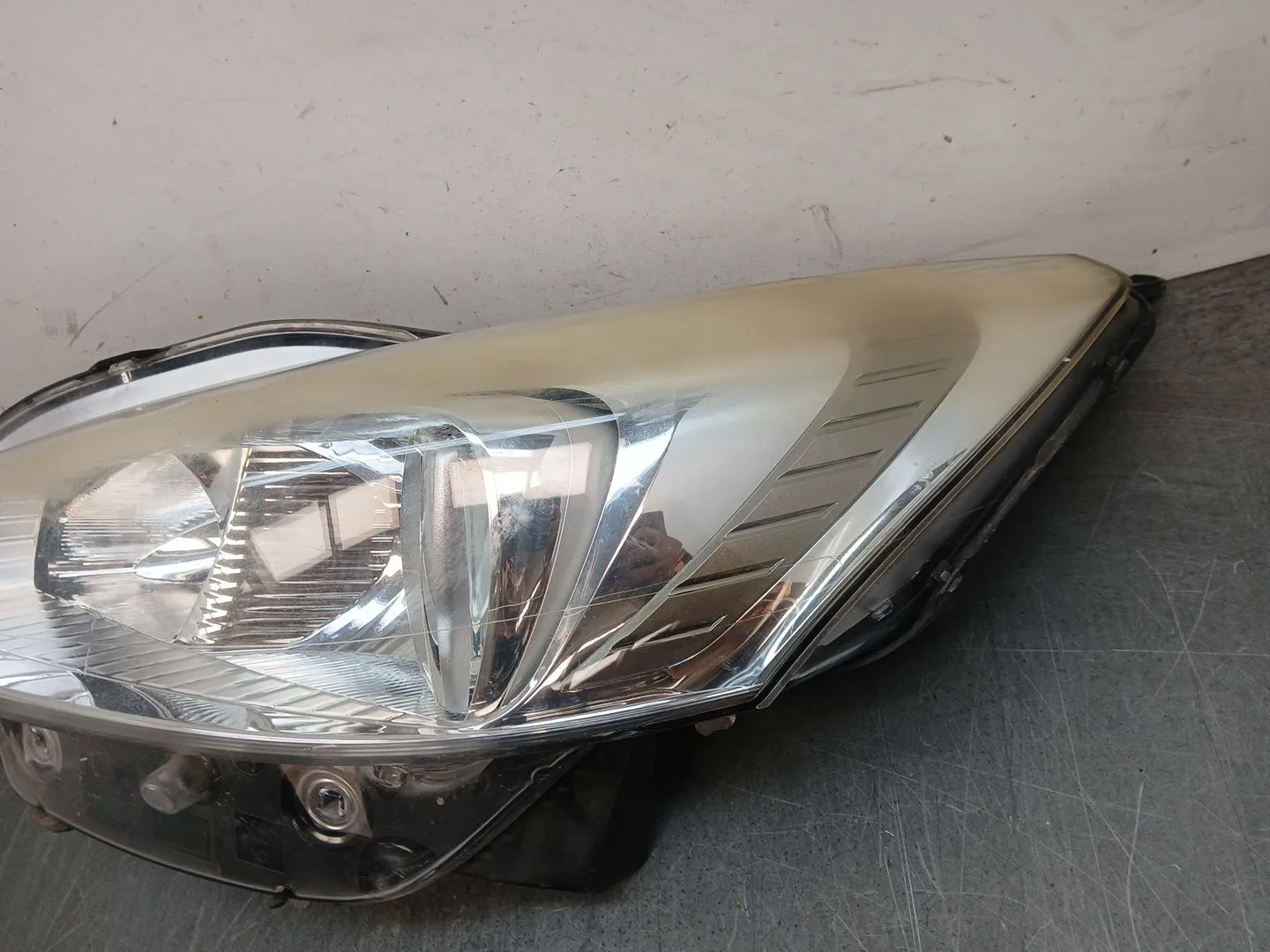 Faro Izquierdo para Peugeot 508 I (8D_)