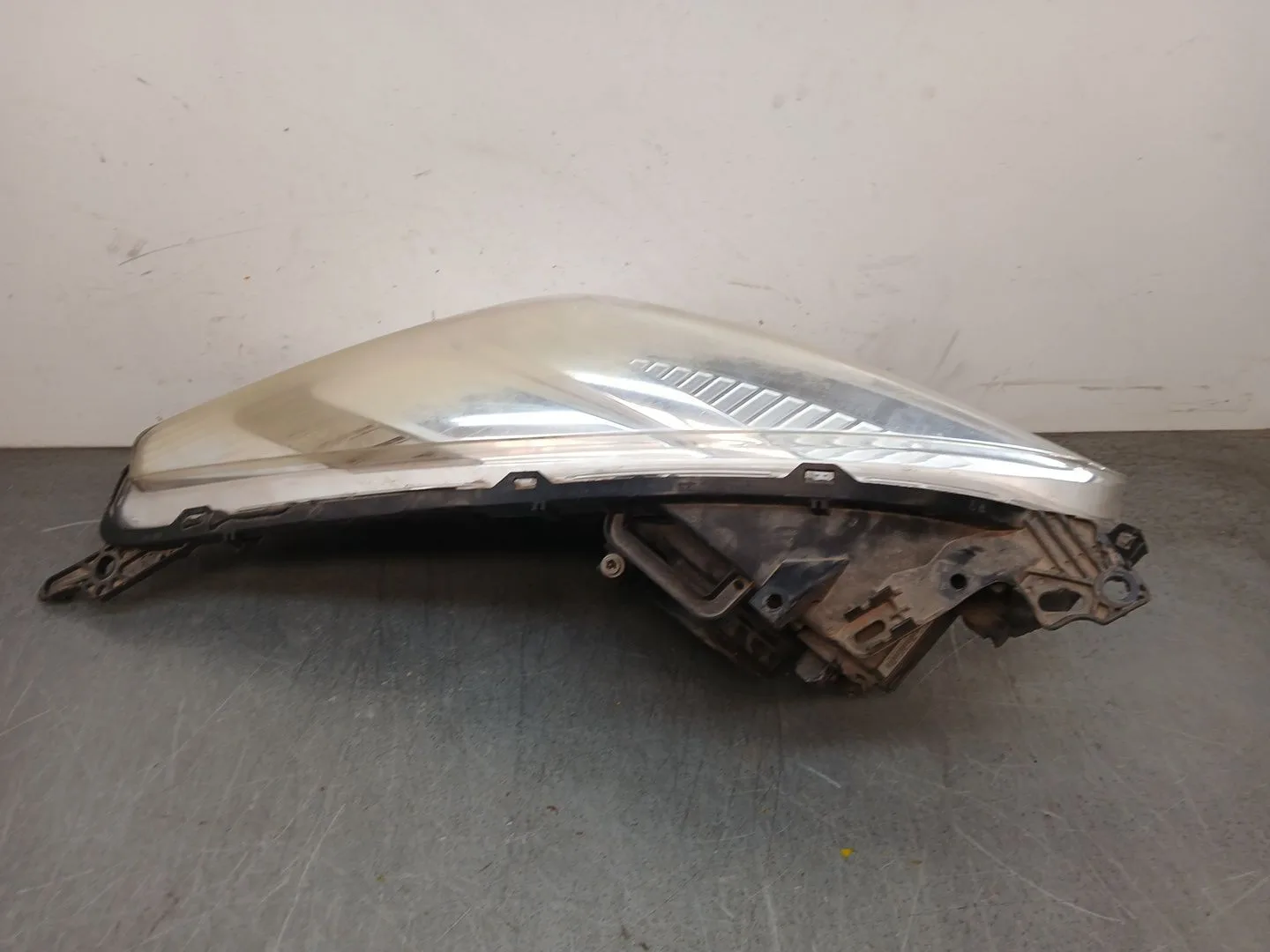 Faro Izquierdo para Peugeot 508 I (8D_)