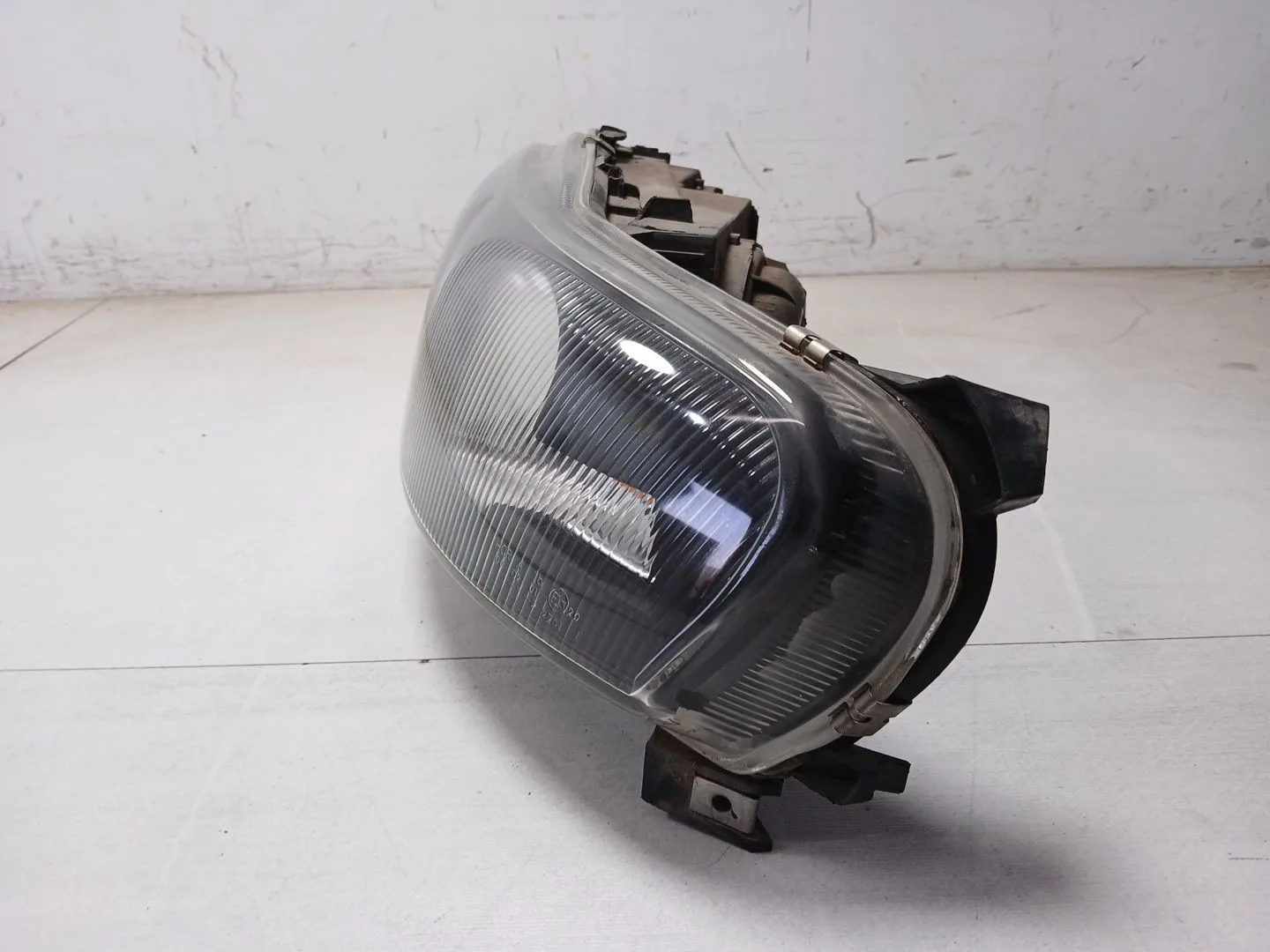 Faro Izquierdo para Volvo S60 I (384)