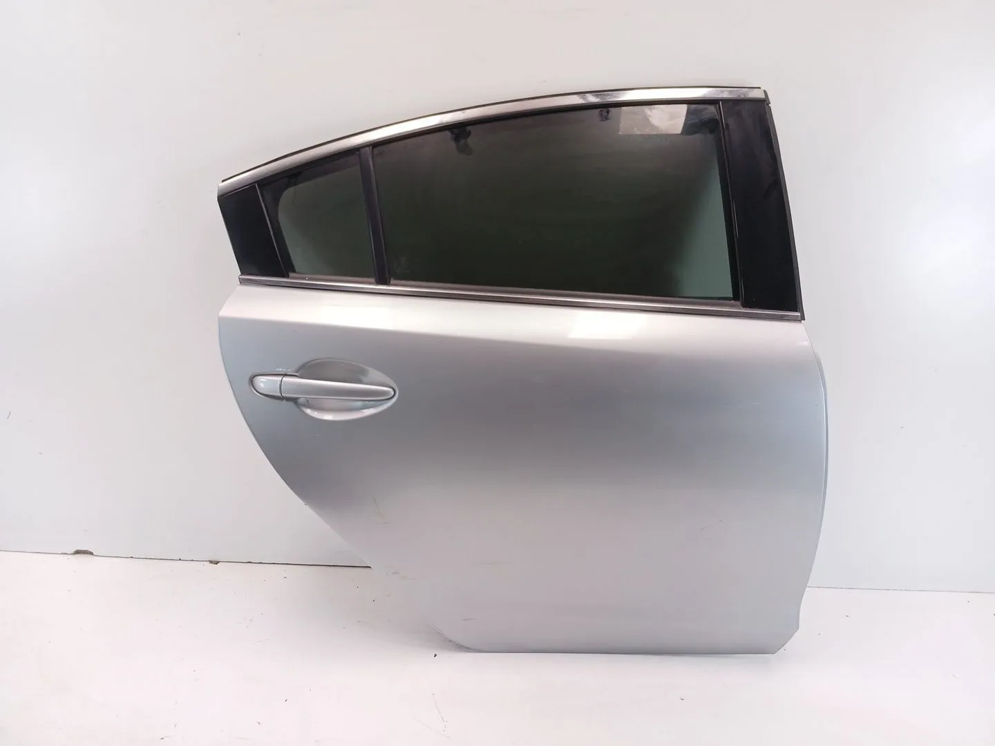 Puerta Trasera Derecha para Mazda 6 Sedan (Gj, Gl)