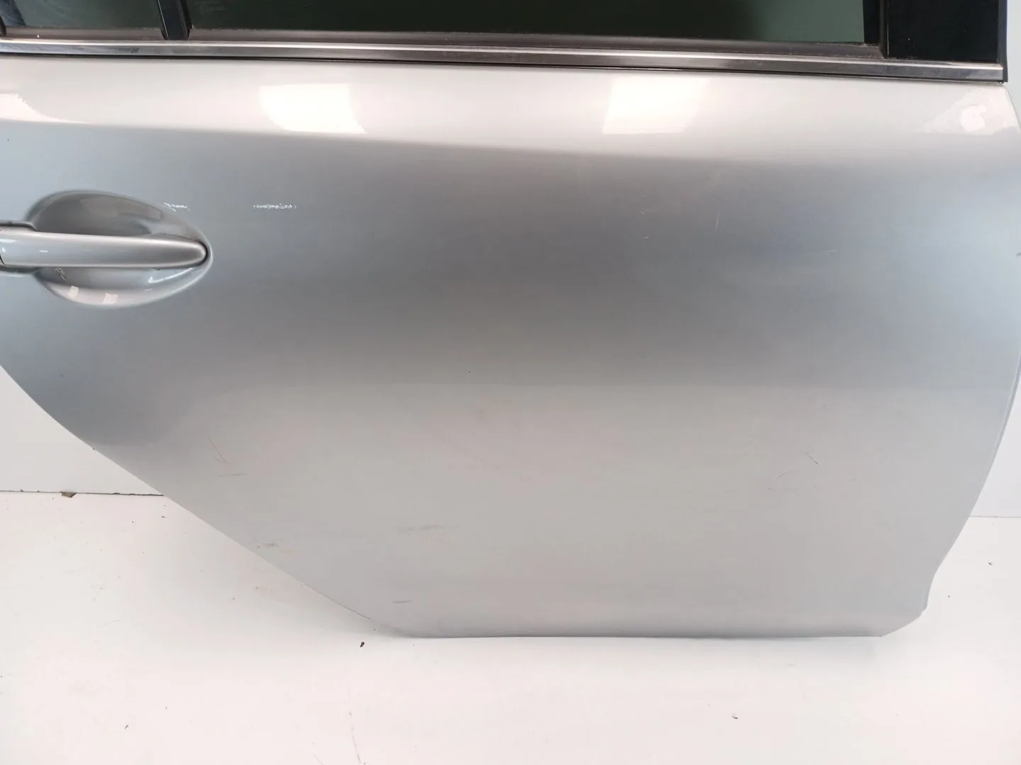 Puerta Trasera Derecha para Mazda 6 Sedan (Gj, Gl)