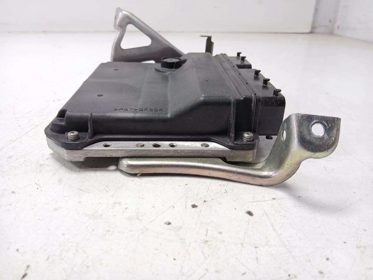 Centralita Motor Uce para Toyota Auris (_E15_)