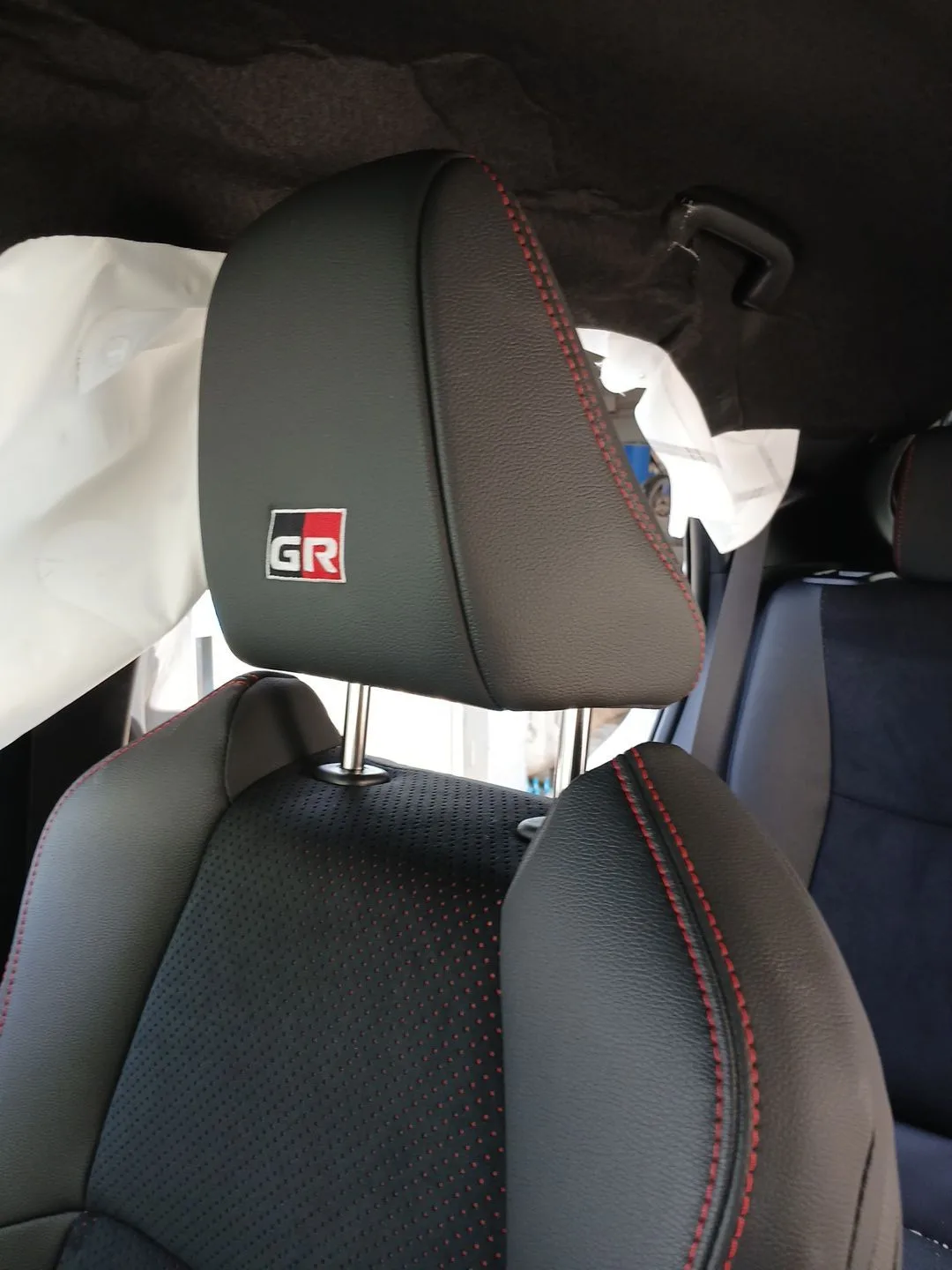 Juego Asientos Completo para Toyota Yaris (_P21_, _Pa1_, _Ph1_)