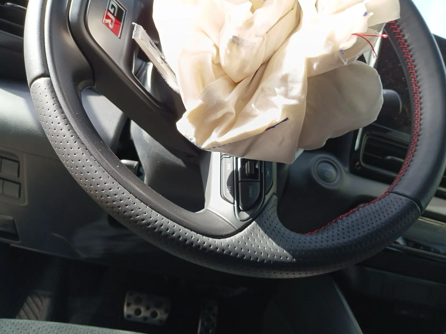 Volante para Toyota Yaris (_P21_, _Pa1_, _Ph1_)