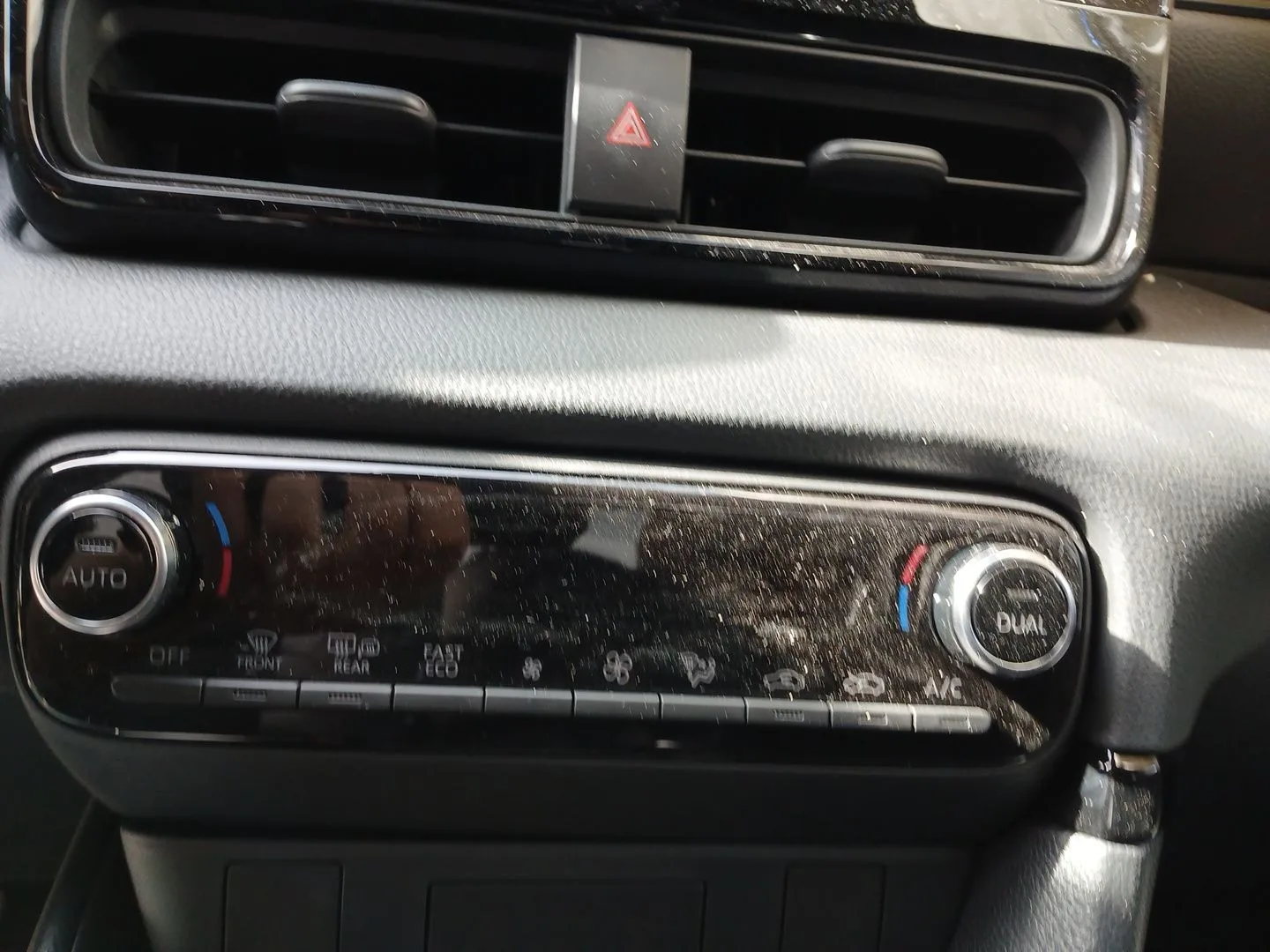 Mando Climatizador para Toyota Yaris (_P21_, _Pa1_, _Ph1_)