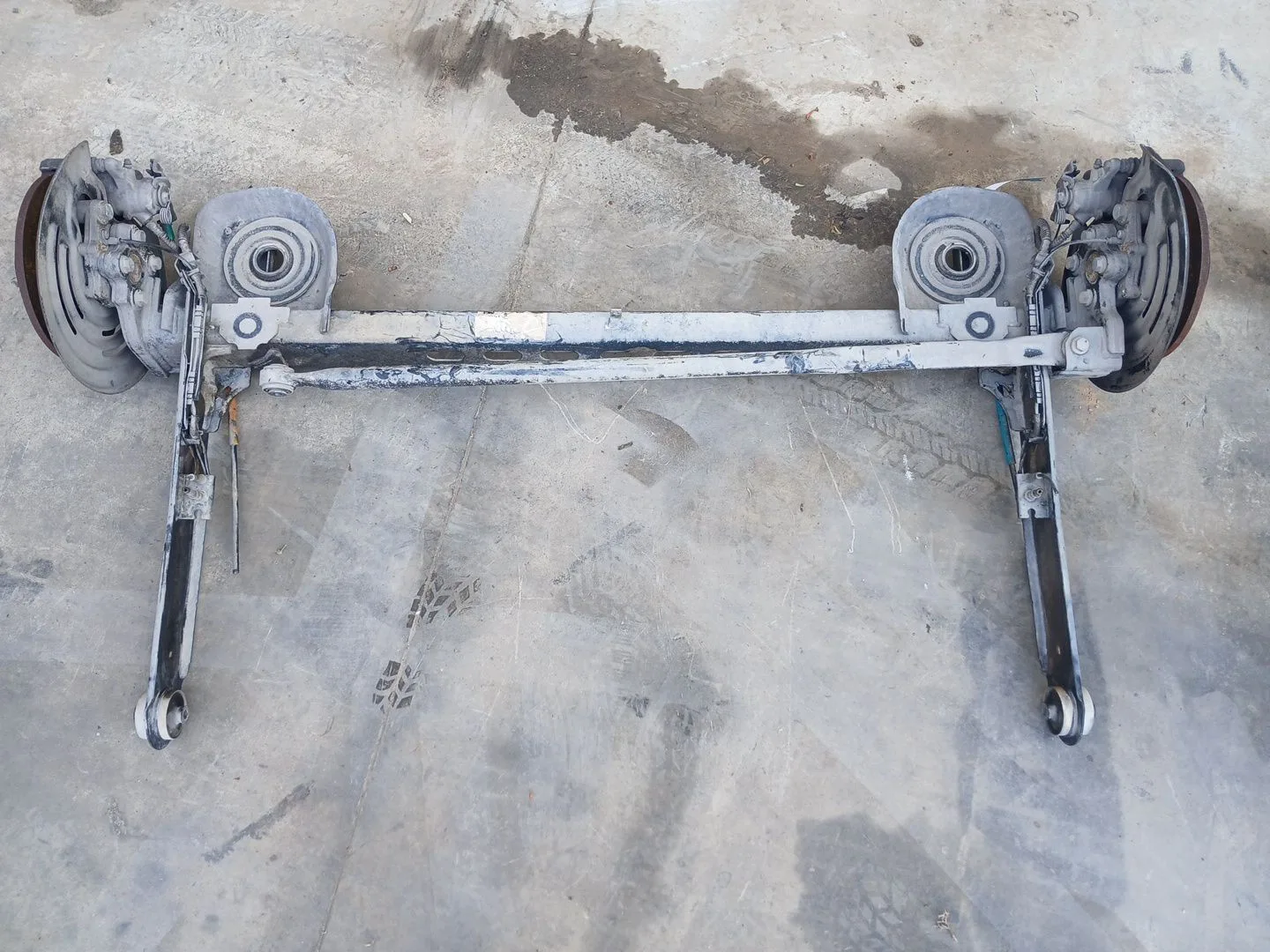Puente Trasero para Nissan Primastar Furgoneta (X83)