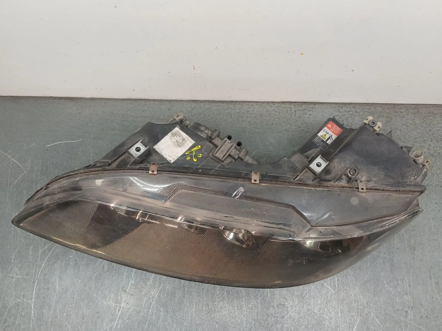 Faro Izquierdo para Mazda 6 Hatchback (Gg)