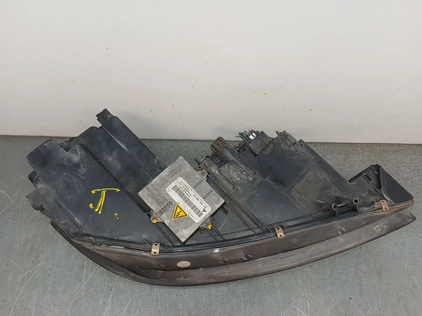 Faro Izquierdo para Mazda 6 Hatchback (Gg)